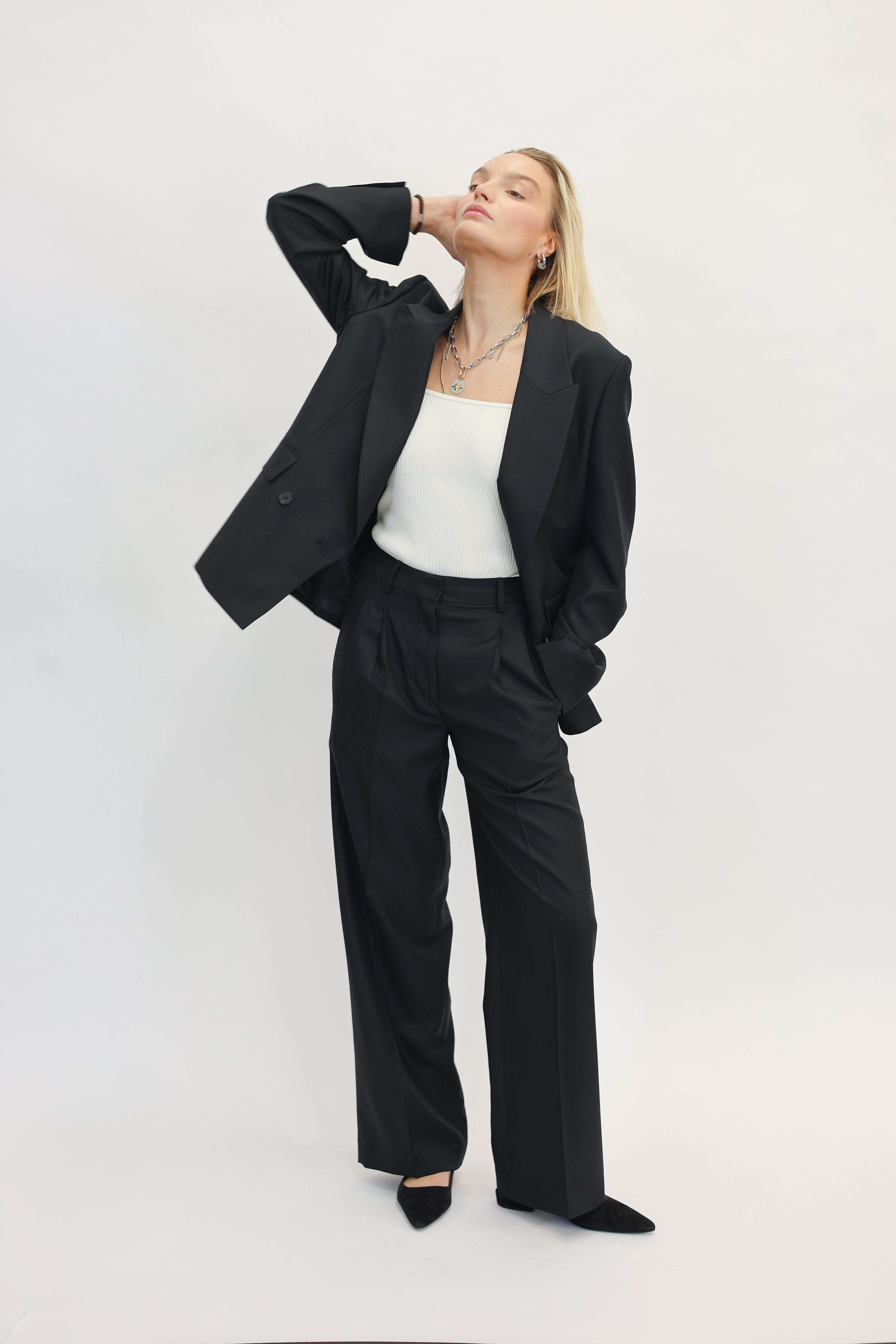 TRULY PANTS IN BLACK PANTS ONE&OTHER