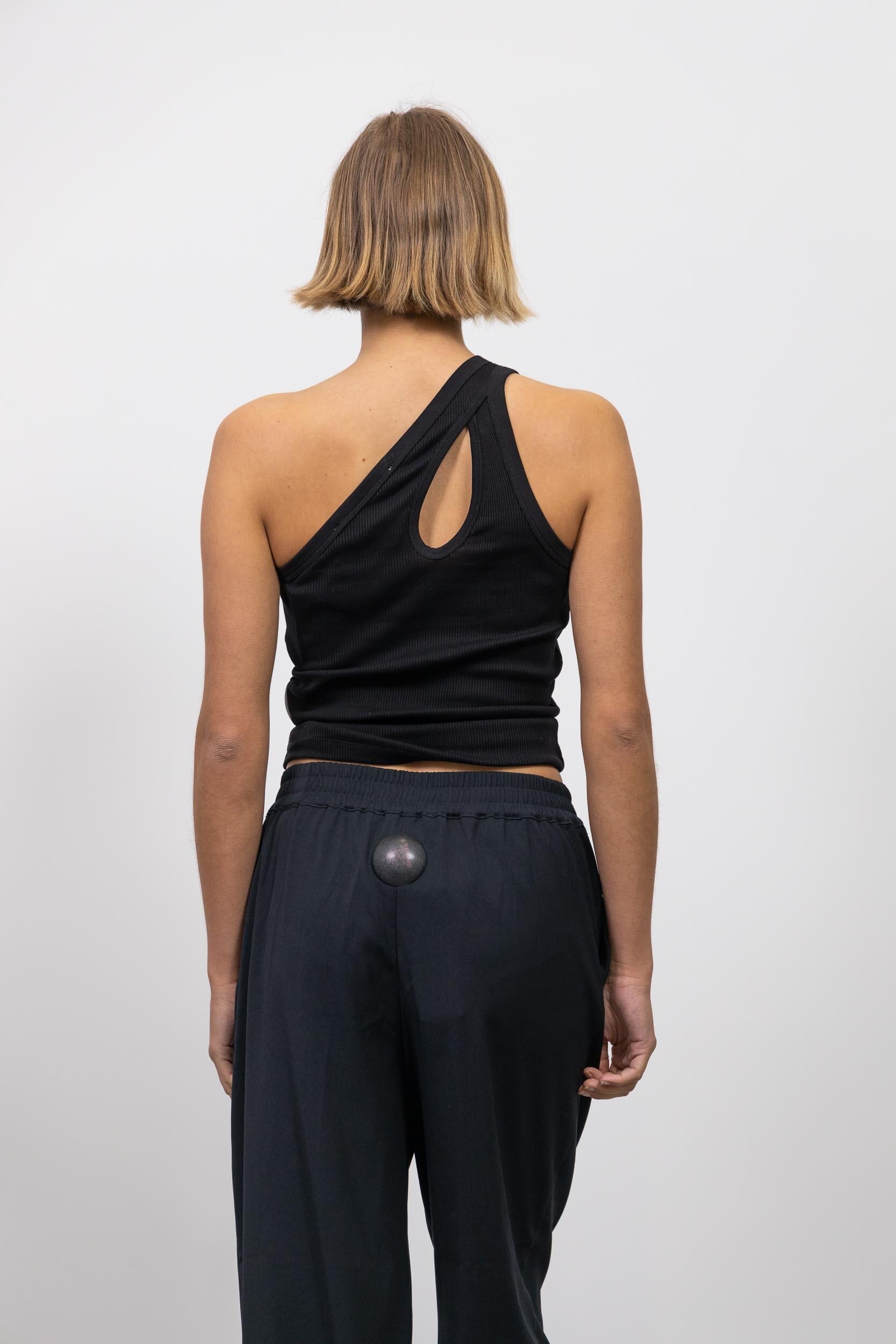 ASYMMETRICAL RIB TOP TOP ROHE