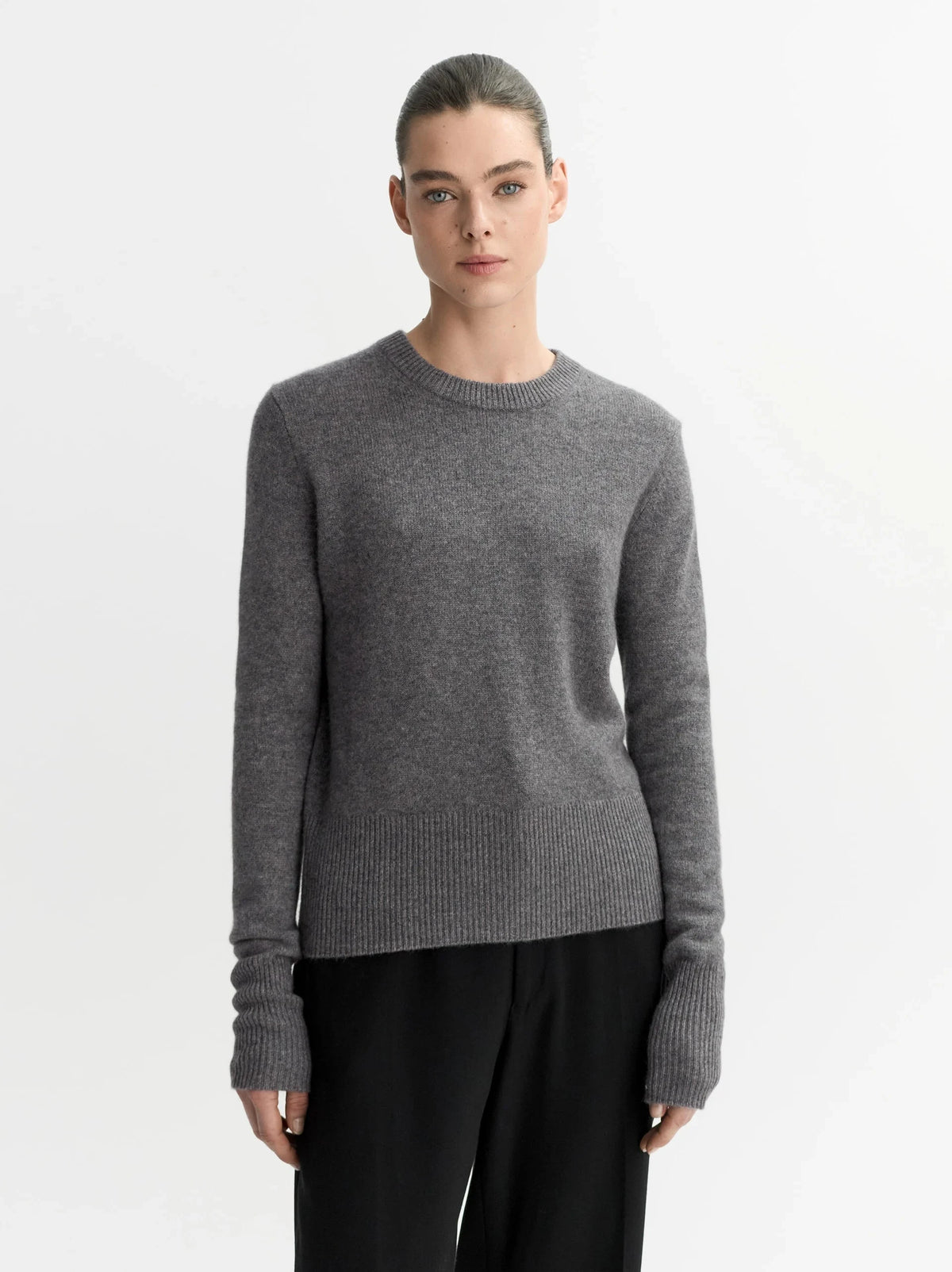 CLASSIC CREWNECK IN GREY KNIT SOFT GOAT