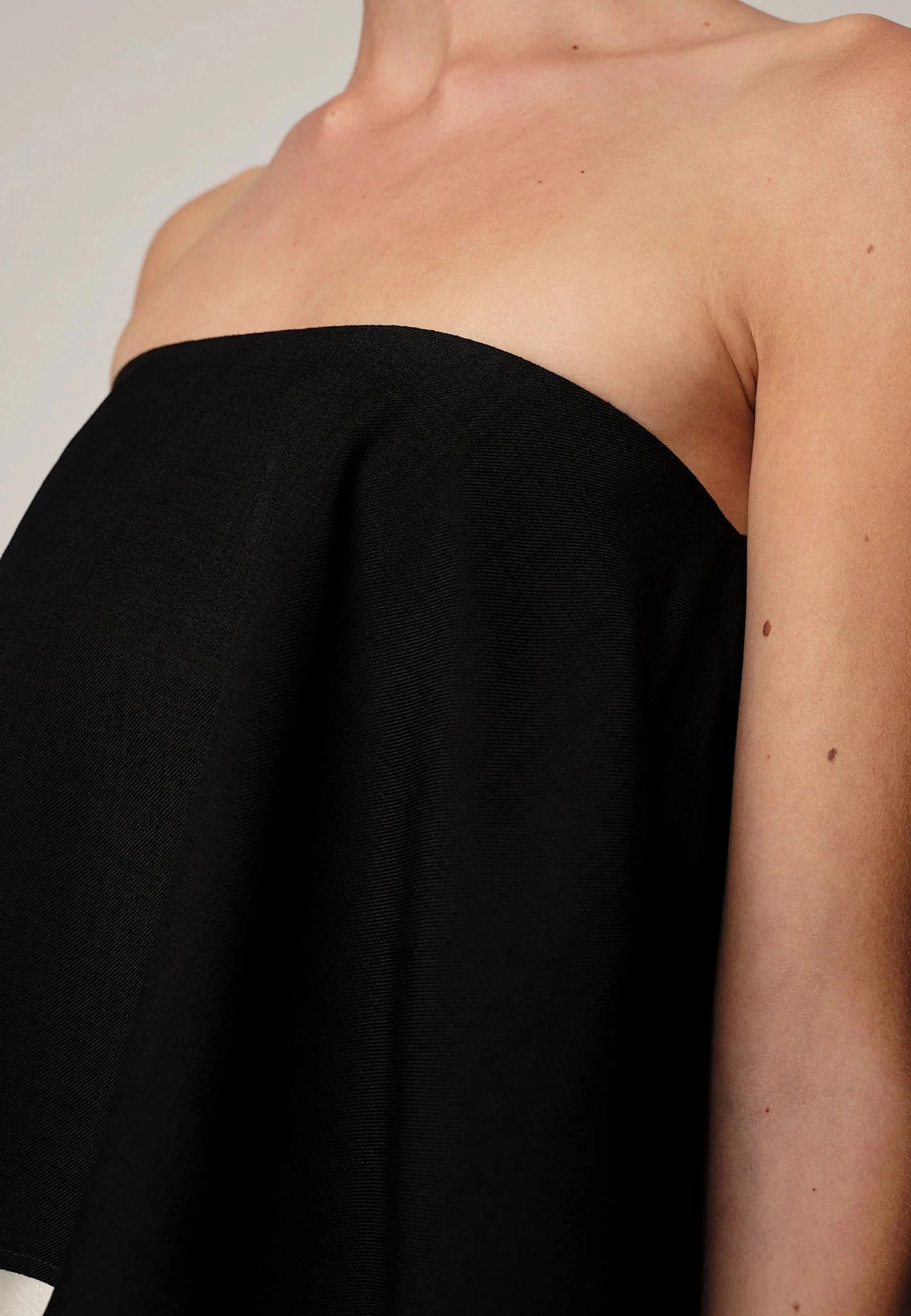 OPAL TOP IN BLACK TOP HERSKIND