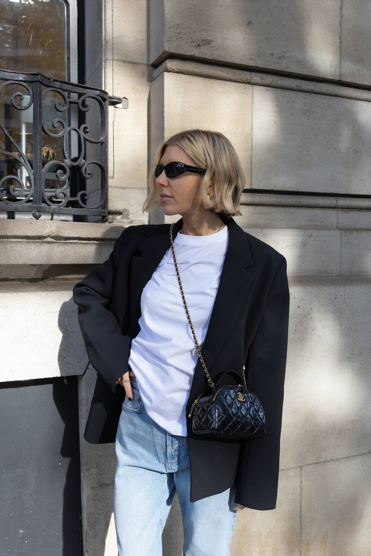 BJOR BLAZER IN BLACK BLAZER KURE