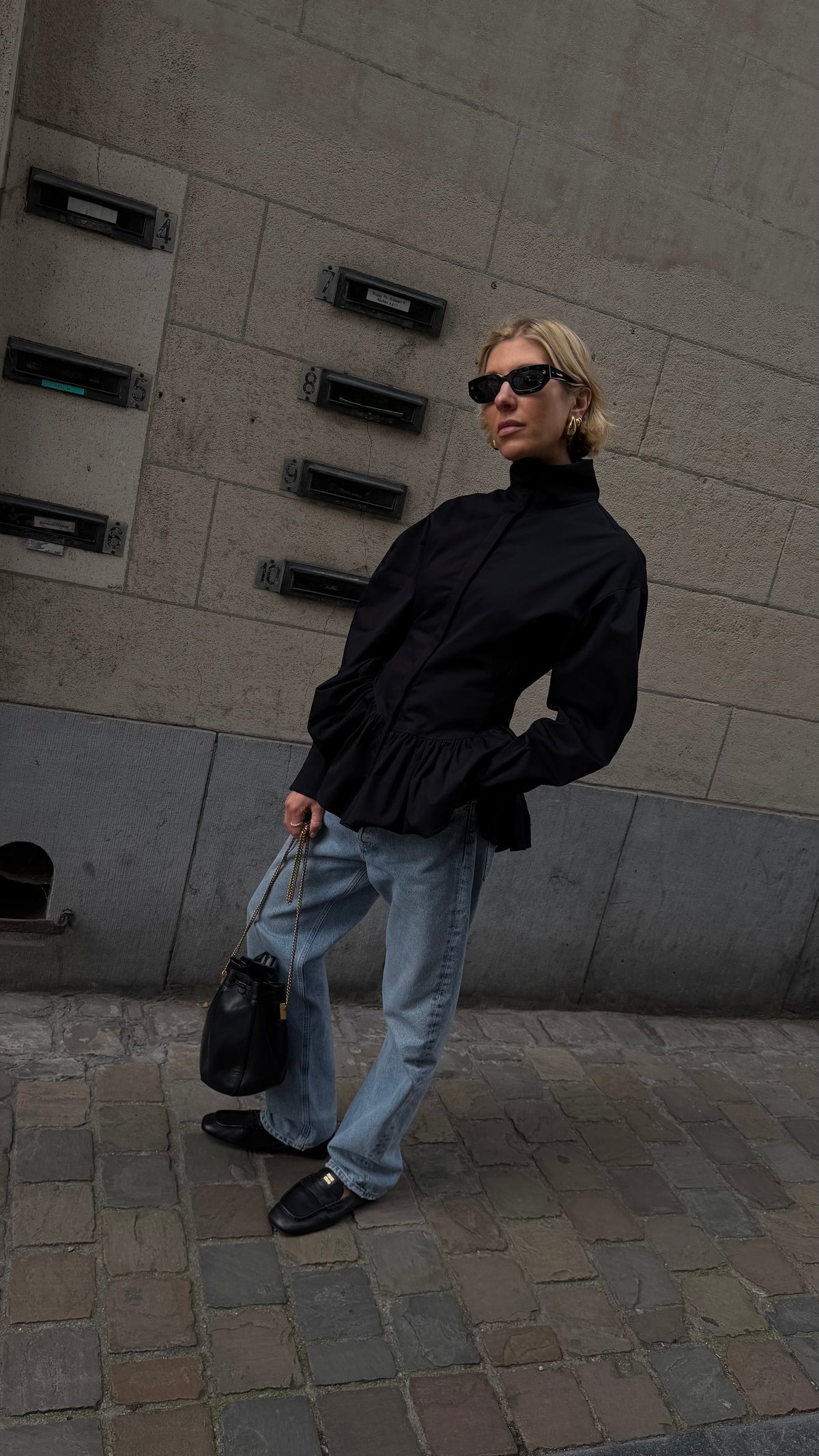 ELAINE SHIRT IN BLACK SHIRT THE LATEST