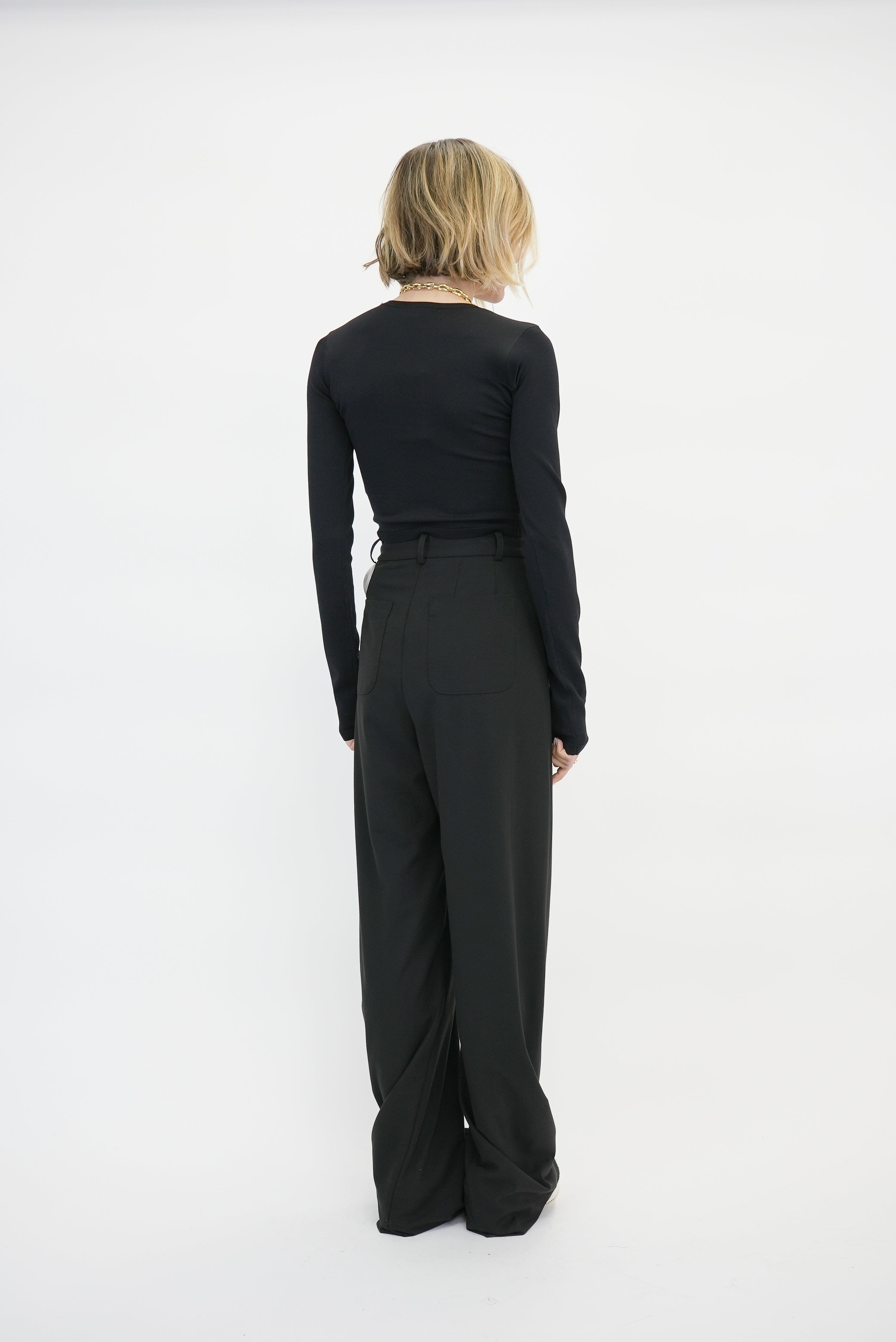 LEONIE CROPPED LIGHT KNIT BLOUSE KURE