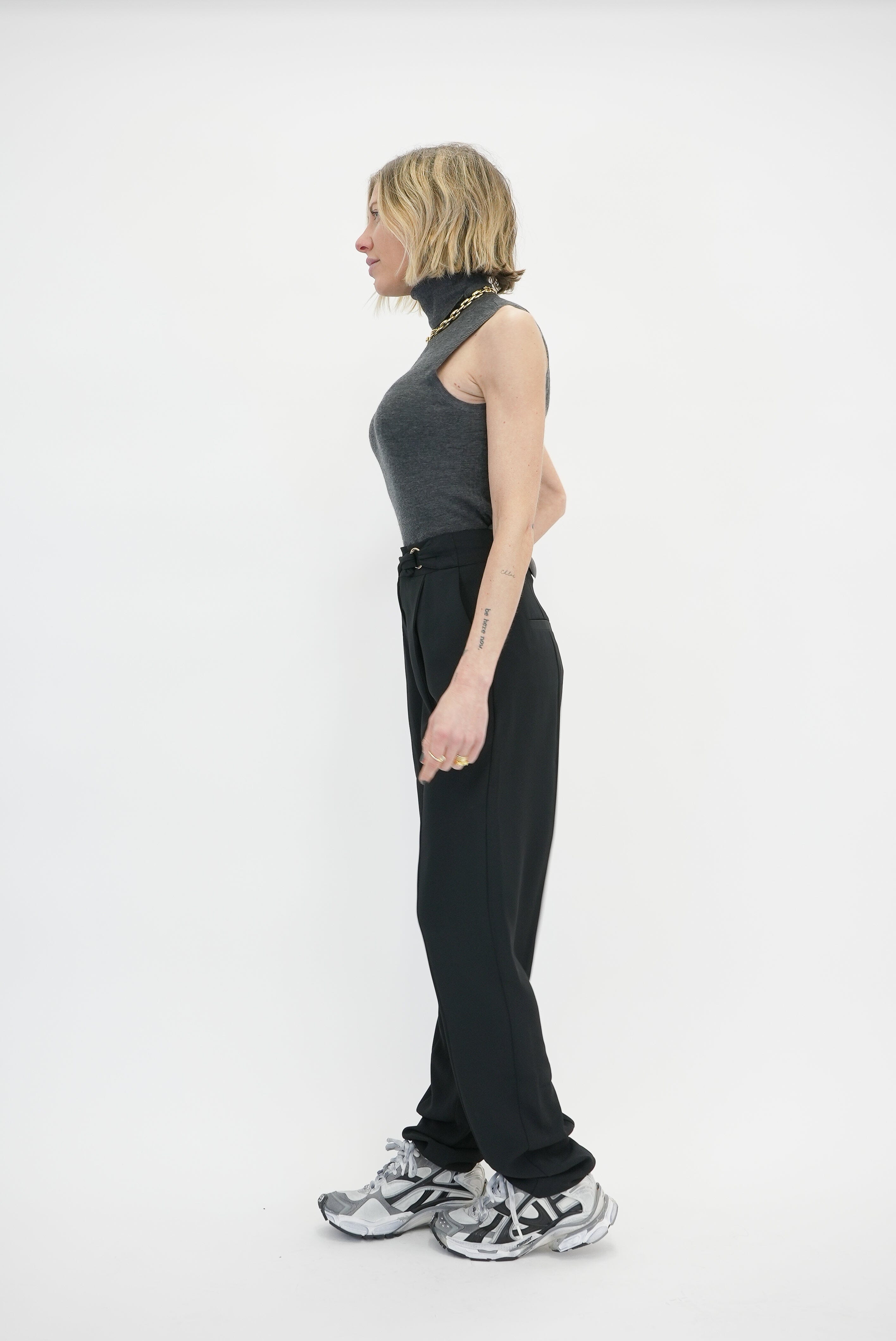 PADAM THE TAPERED TROUSERS Pants KURE