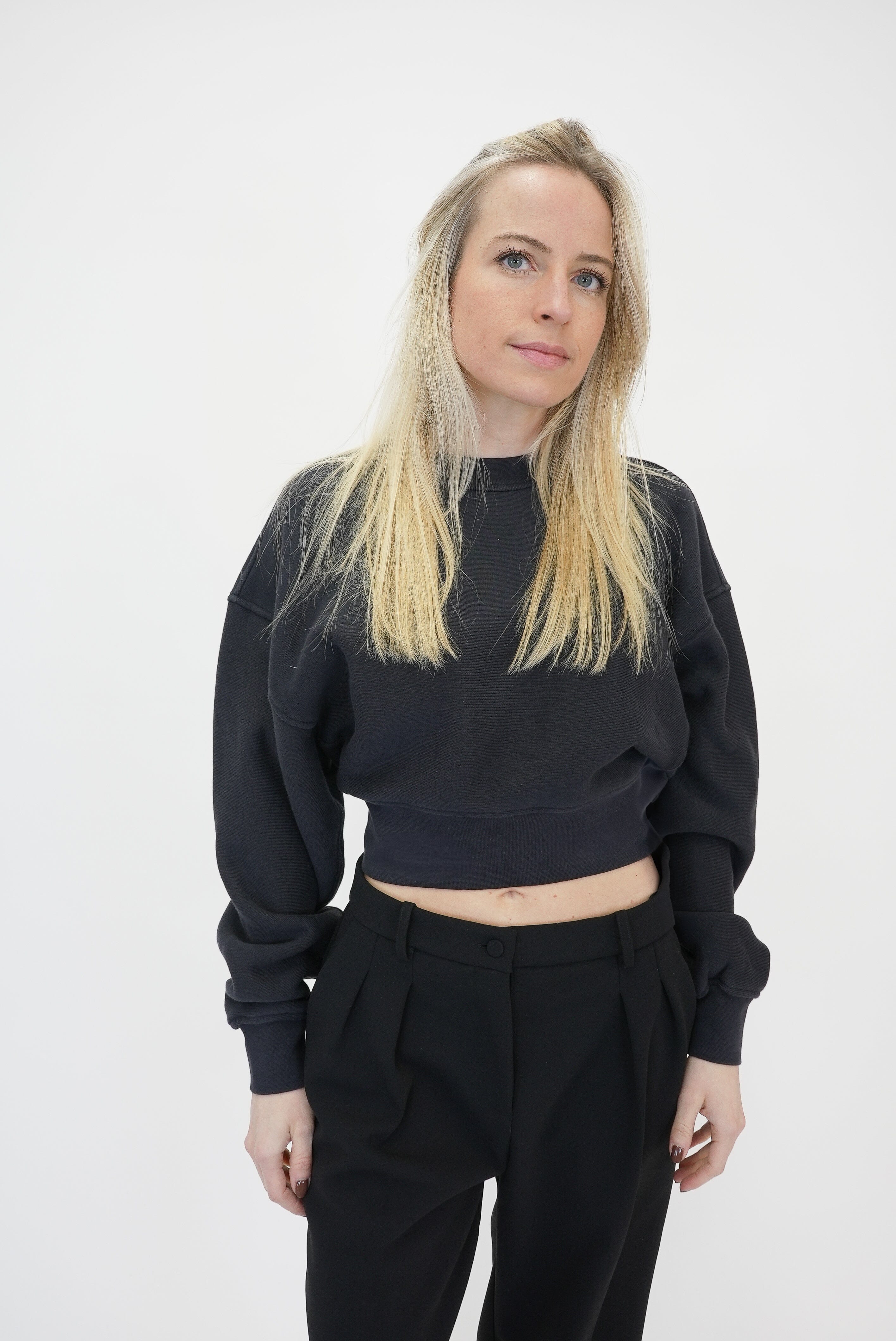 KIT CREWNECK SWEATSHIRT IN WASHED BLACK SWEATSHIRT AGOLDE