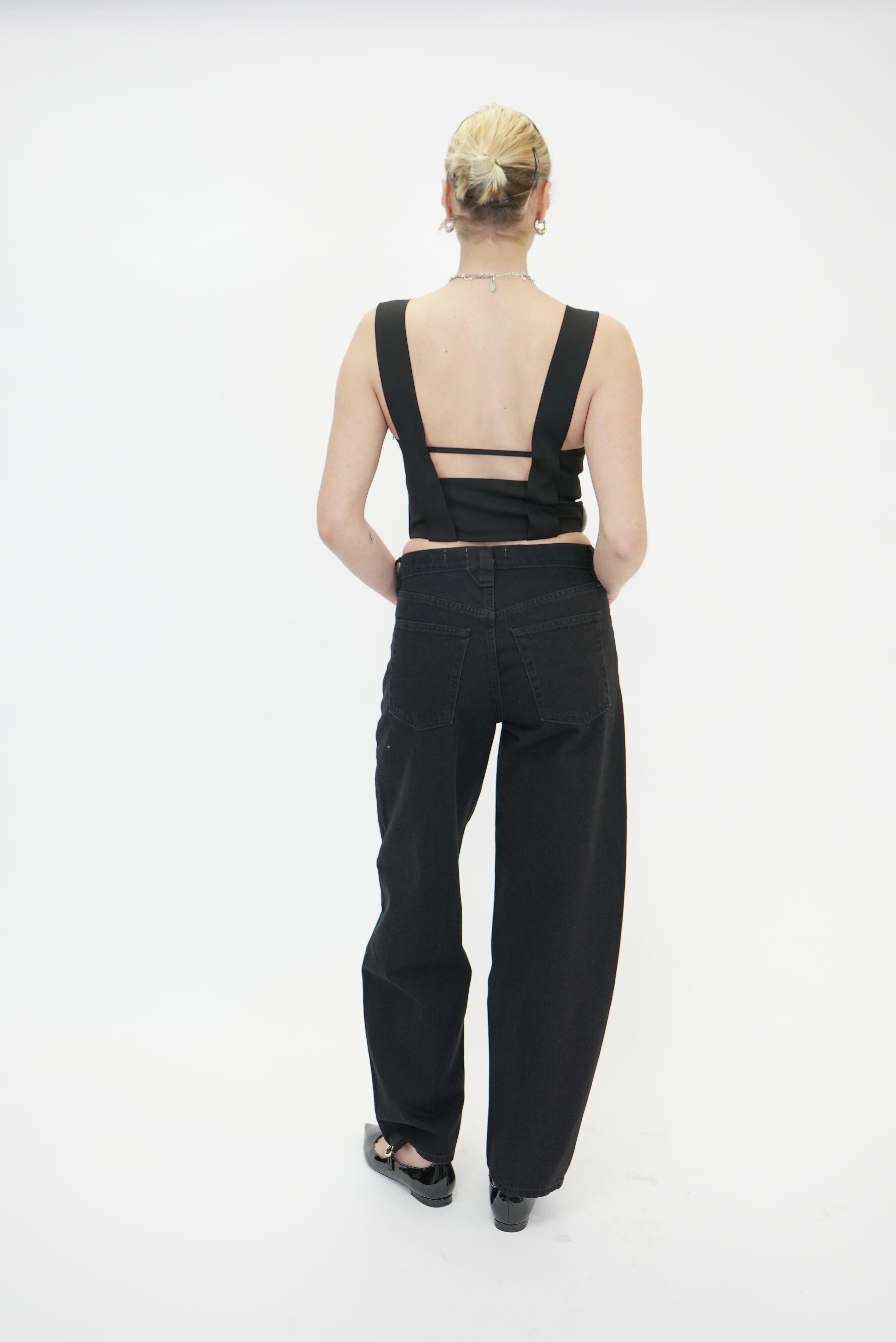 LOW SLUNG BARREL JEANS FRAME