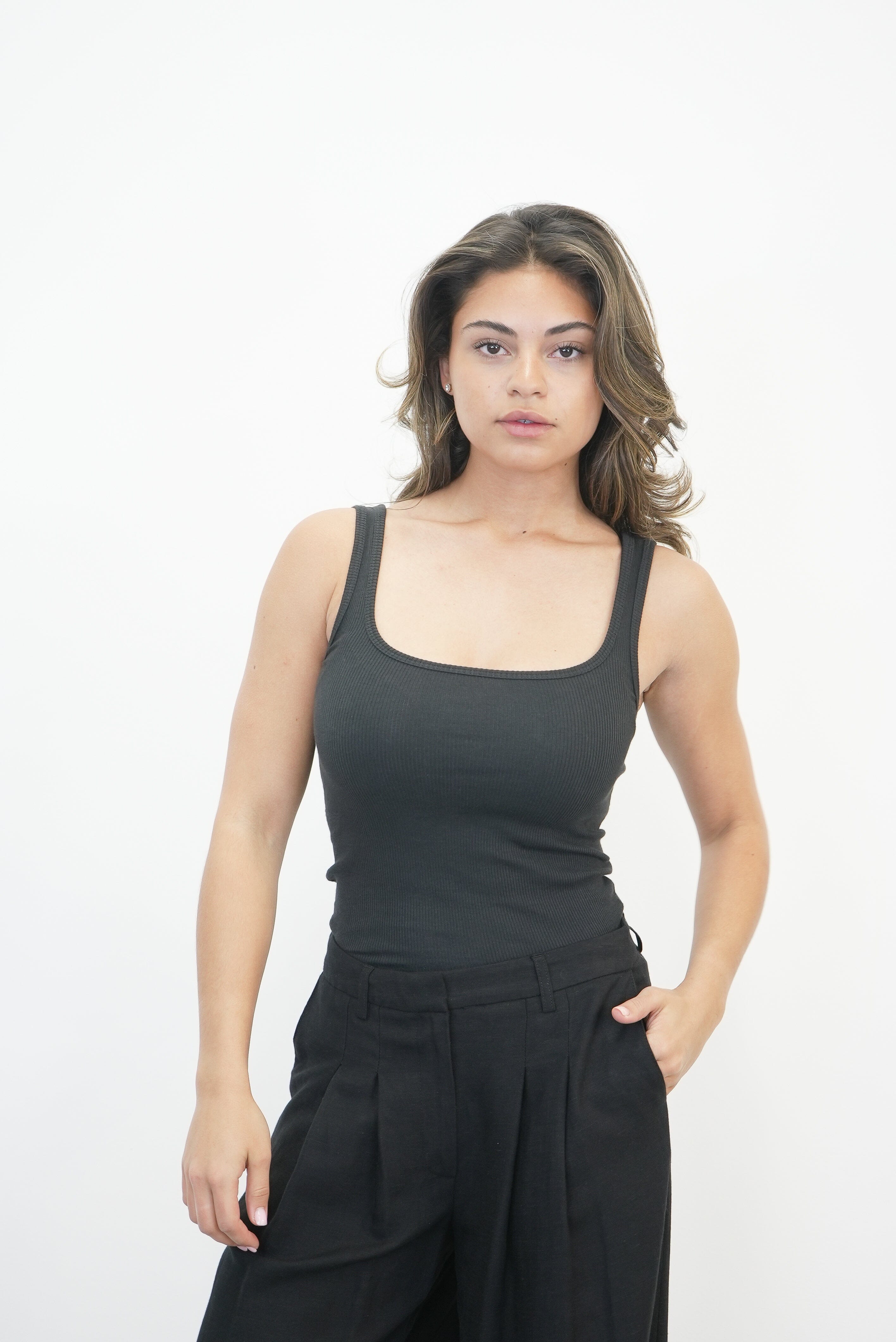 THE ESSENTIAL RIB SCOOP NECK TANK TANK RAG & BONE