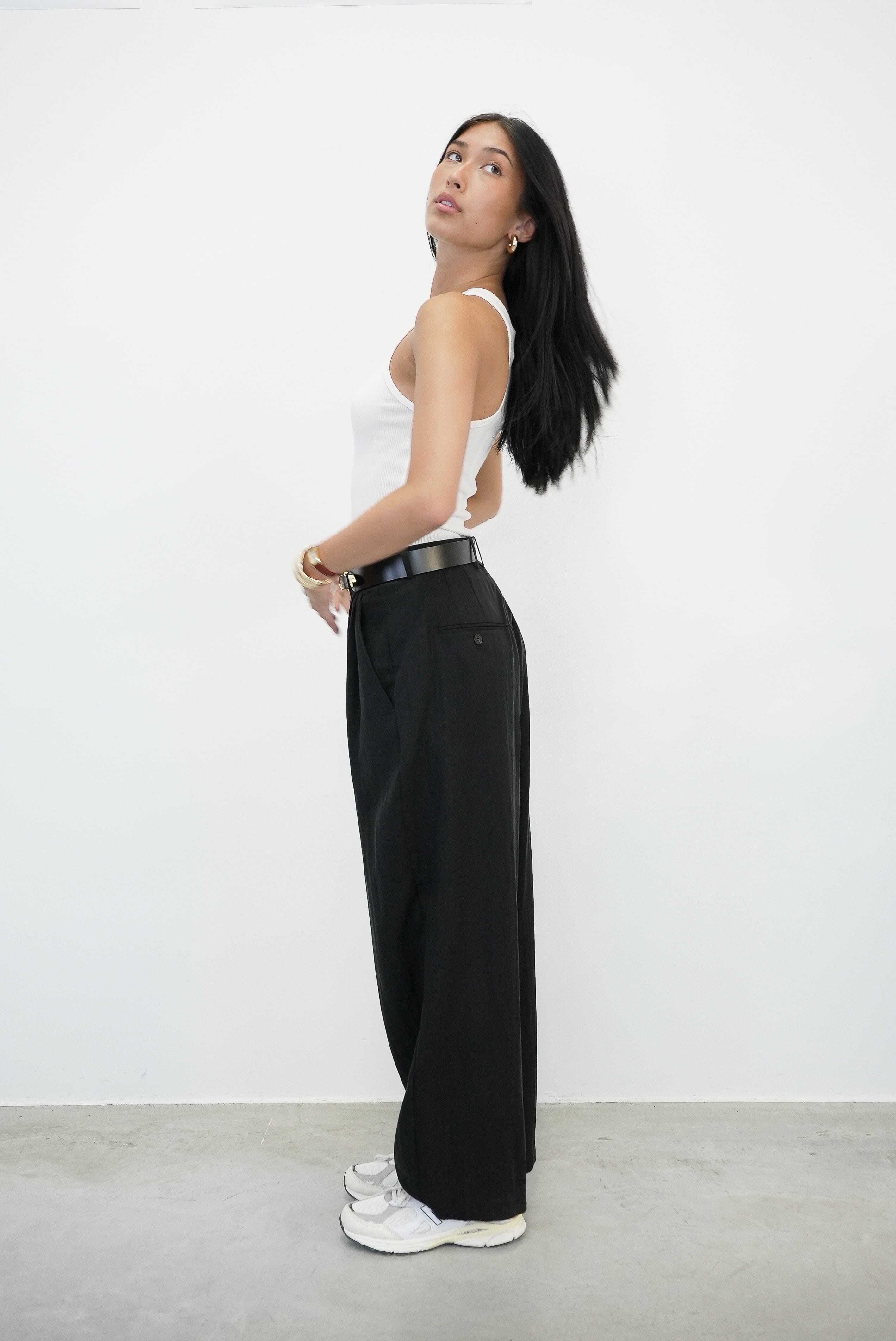 RIBBED EMBOSSED LOGO TANK TOP TOP NUDE