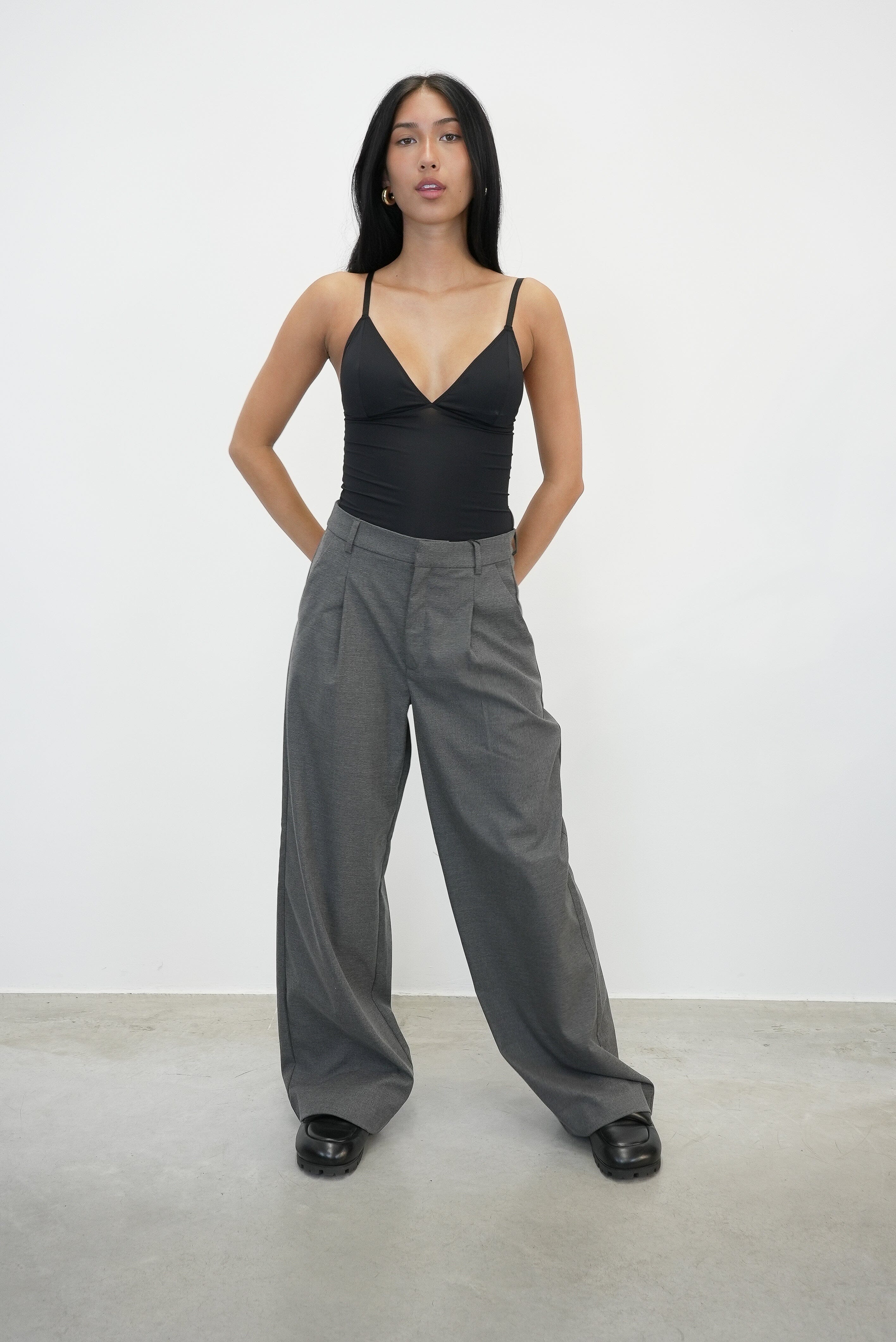 CAMI TOP IN BLACK TOP GESTUZ