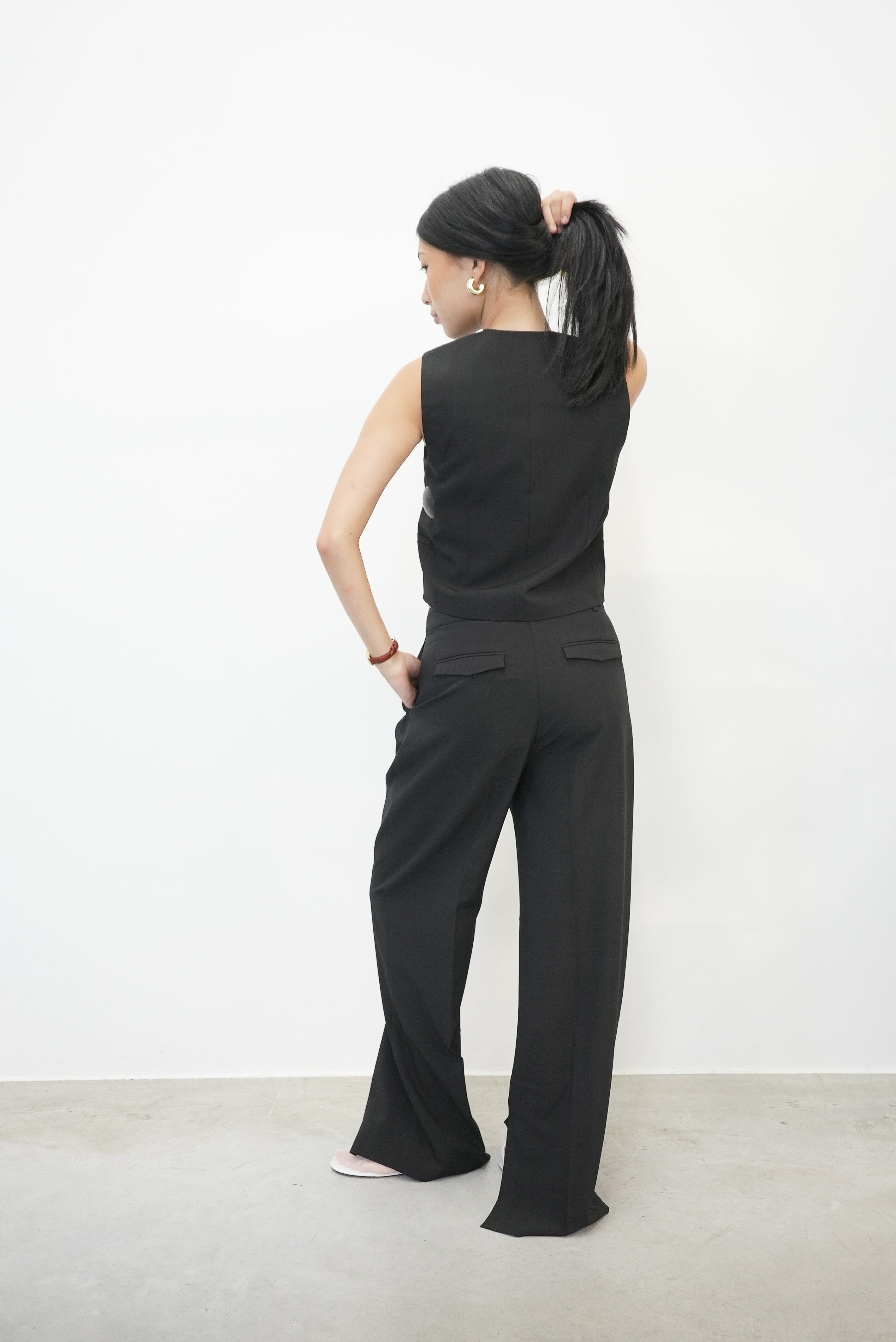 MISTER VEST IN BLACK VEST BIRGITTE HERSKIND