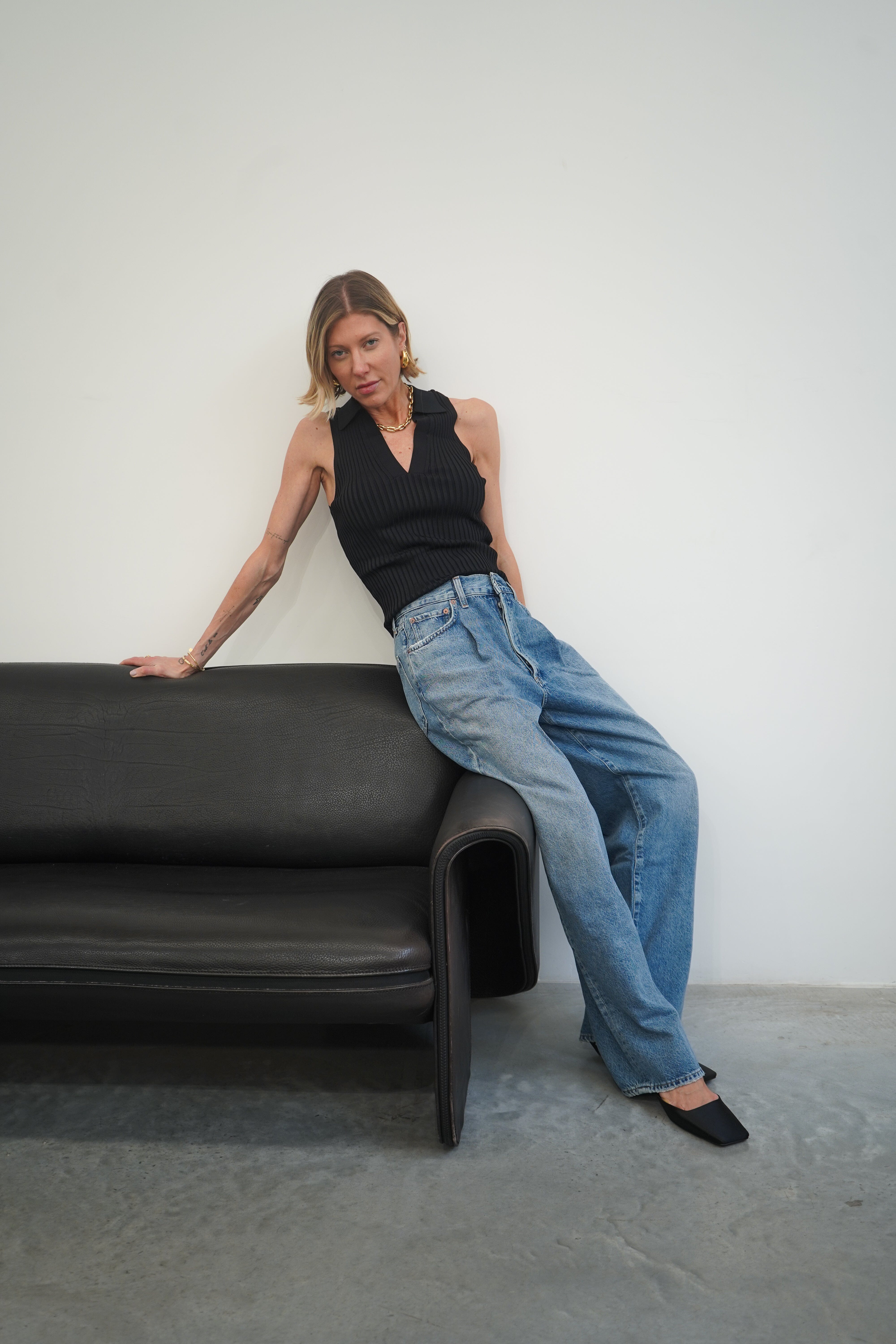 KENZIE TOP IN BLACK TOP IRO