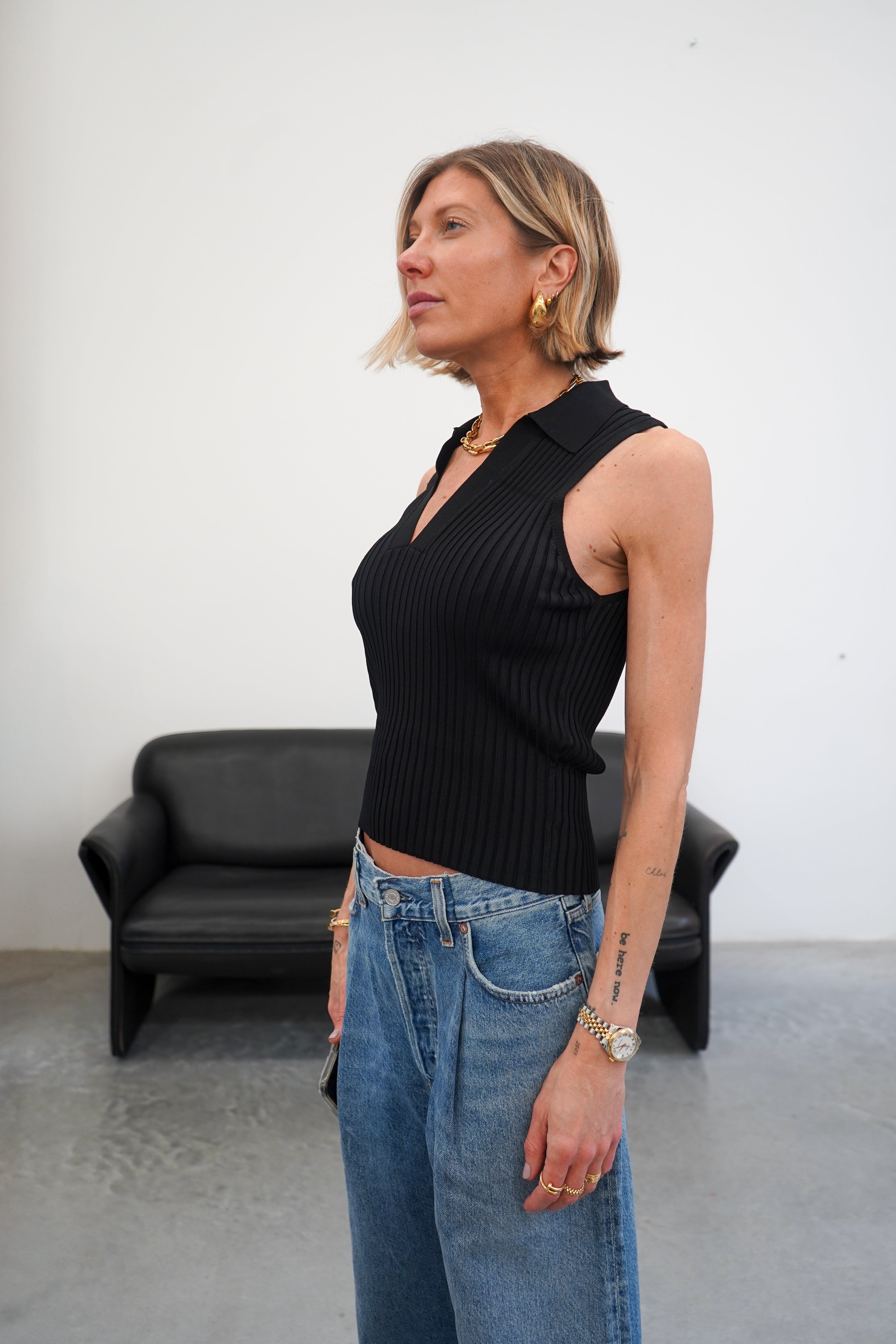 KENZIE TOP IN BLACK TOP IRO