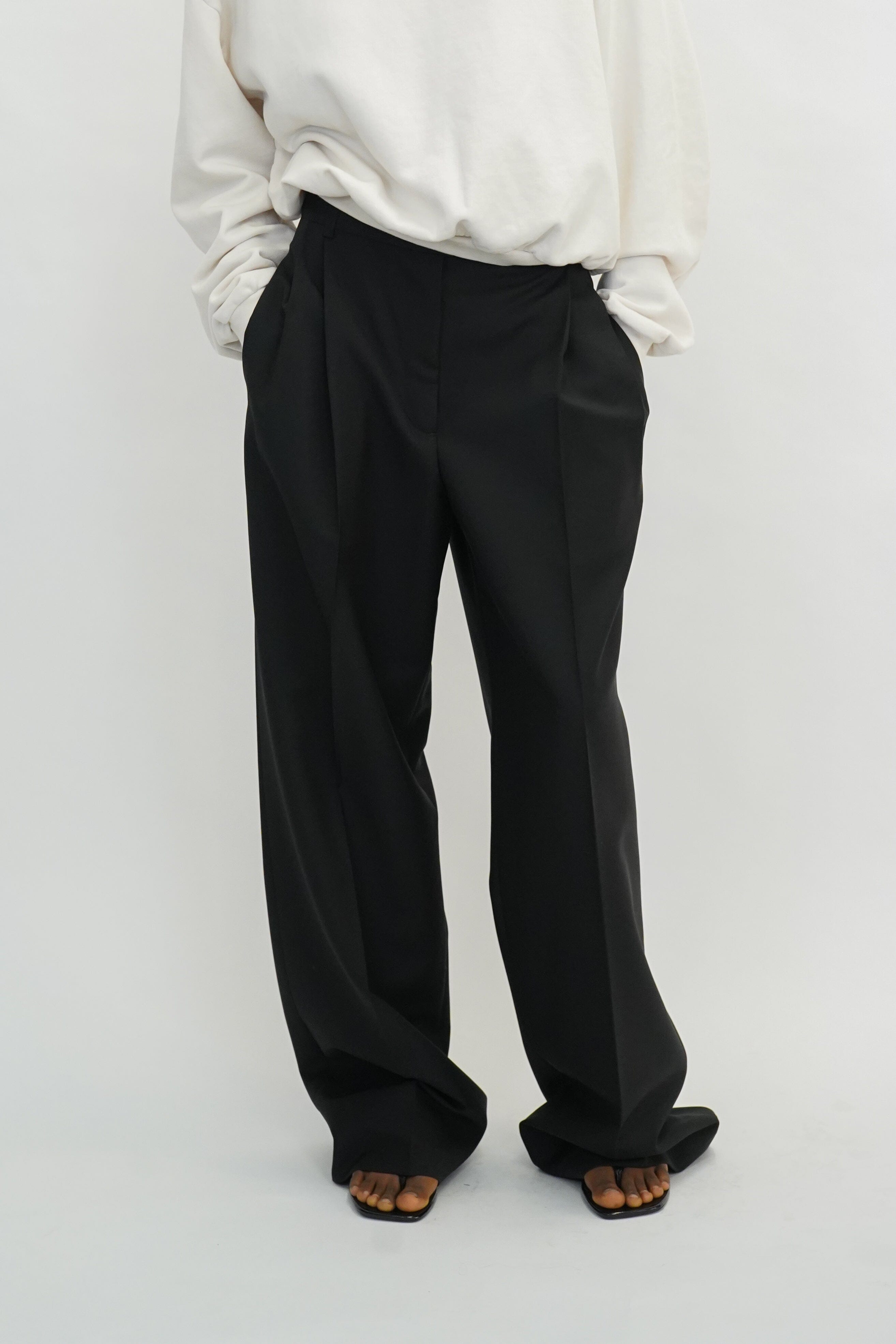 MID WAIST TAILORED TROUSERS IN BLACK PANTS ROHE