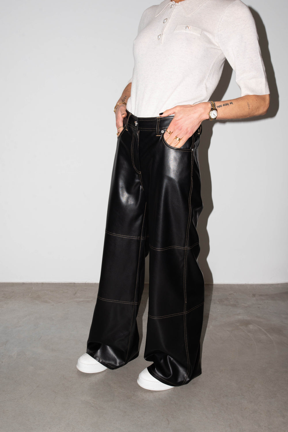 BAILEE RELAXED FIT FAUX LEATHER PANTS PANTS STAND STUDIO 
