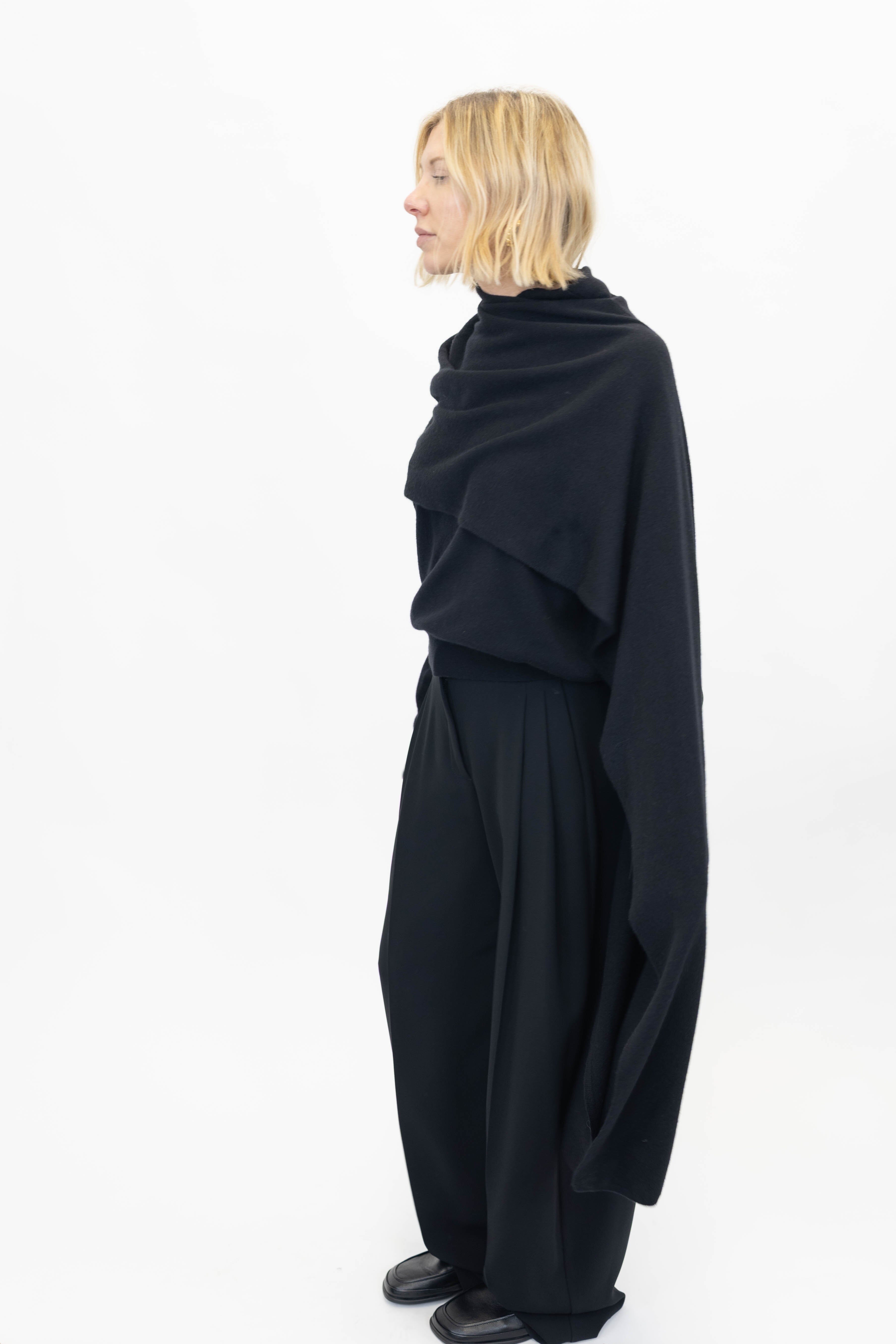 EDITA KNITTED CAPE SWEATER SWEATER THE ANDAMANE
