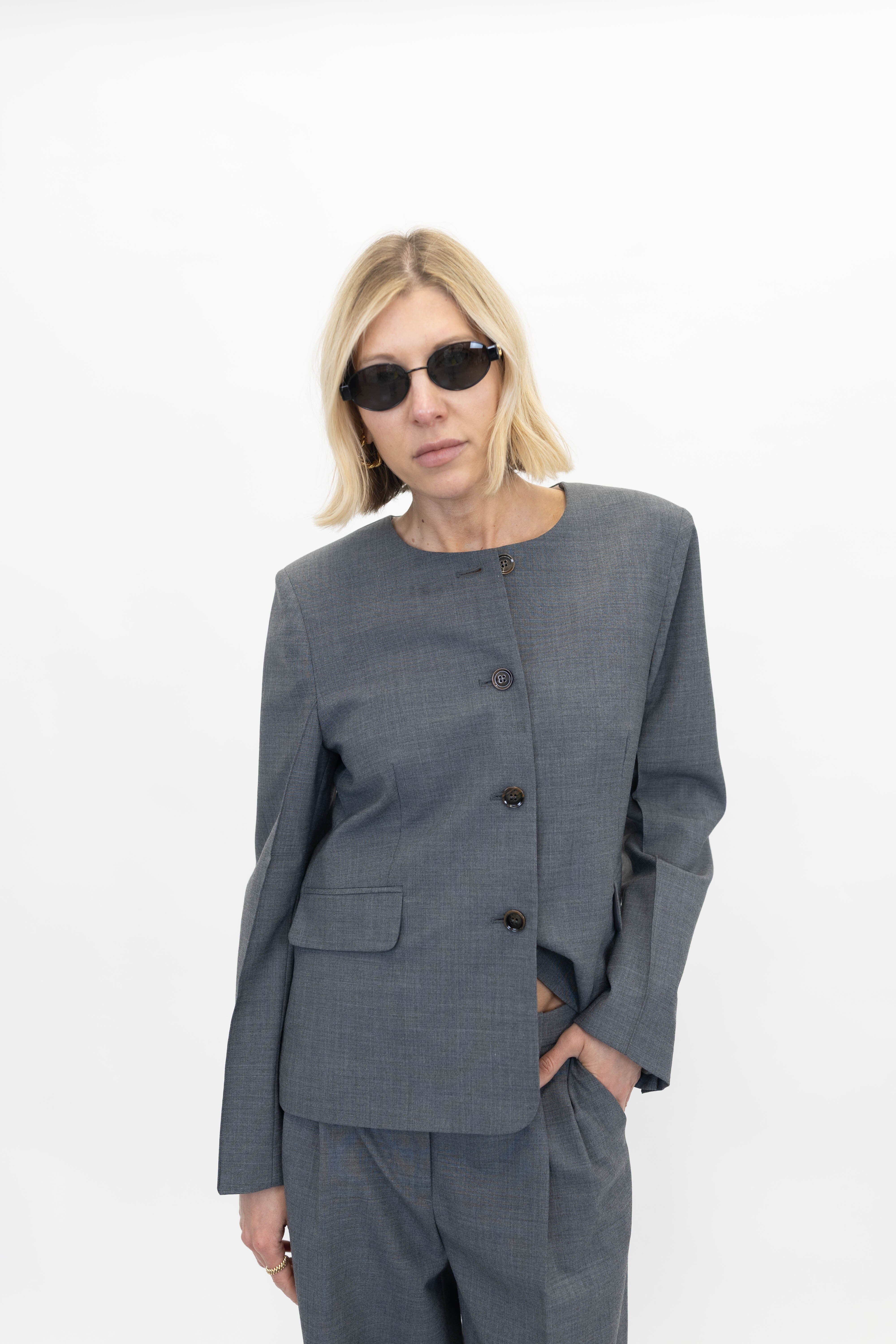 GRAND BACK BLAZER IN GREY MELANGE BLAZER THE GARMENT