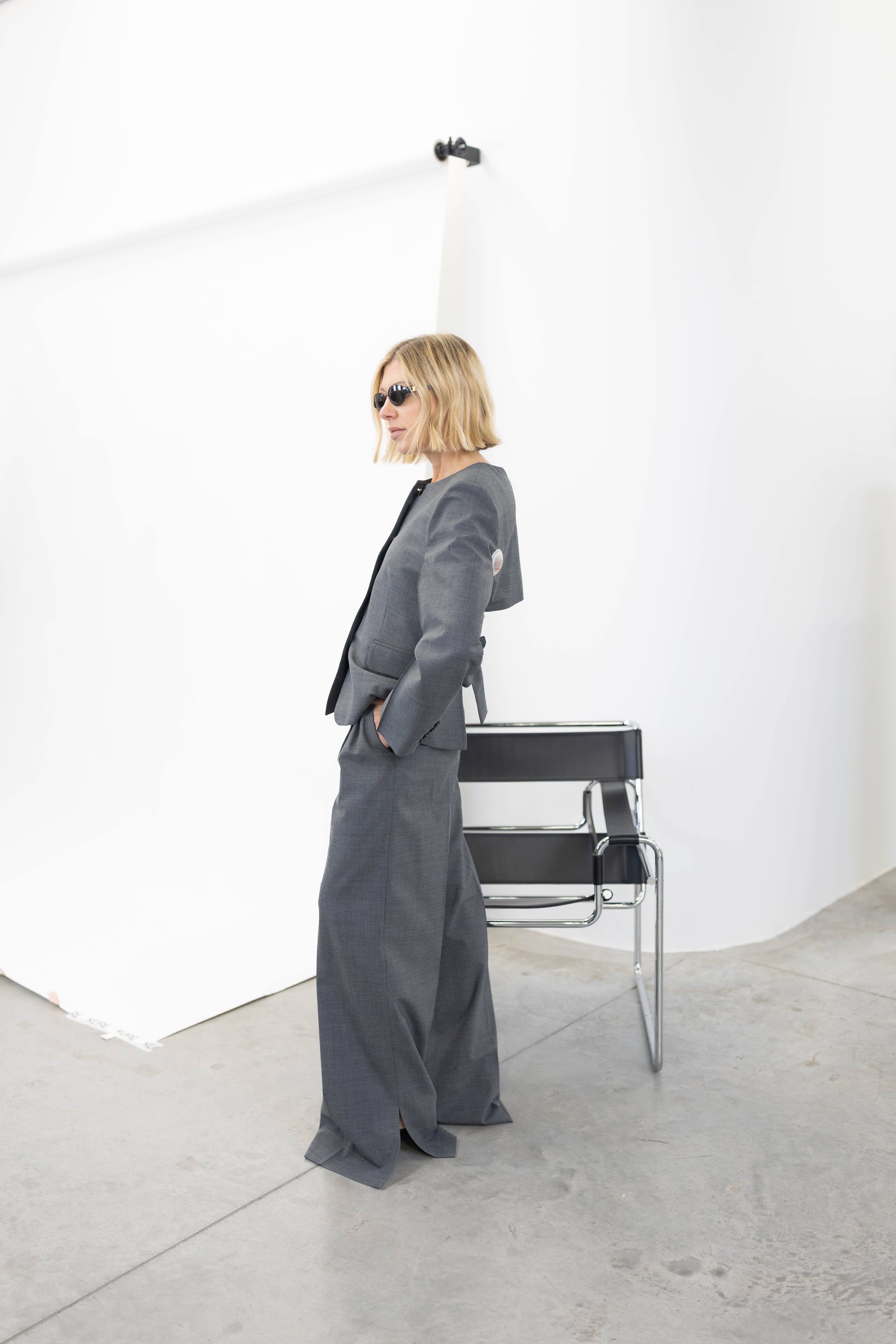 GRAND BACK BLAZER IN GREY MELANGE BLAZER THE GARMENT