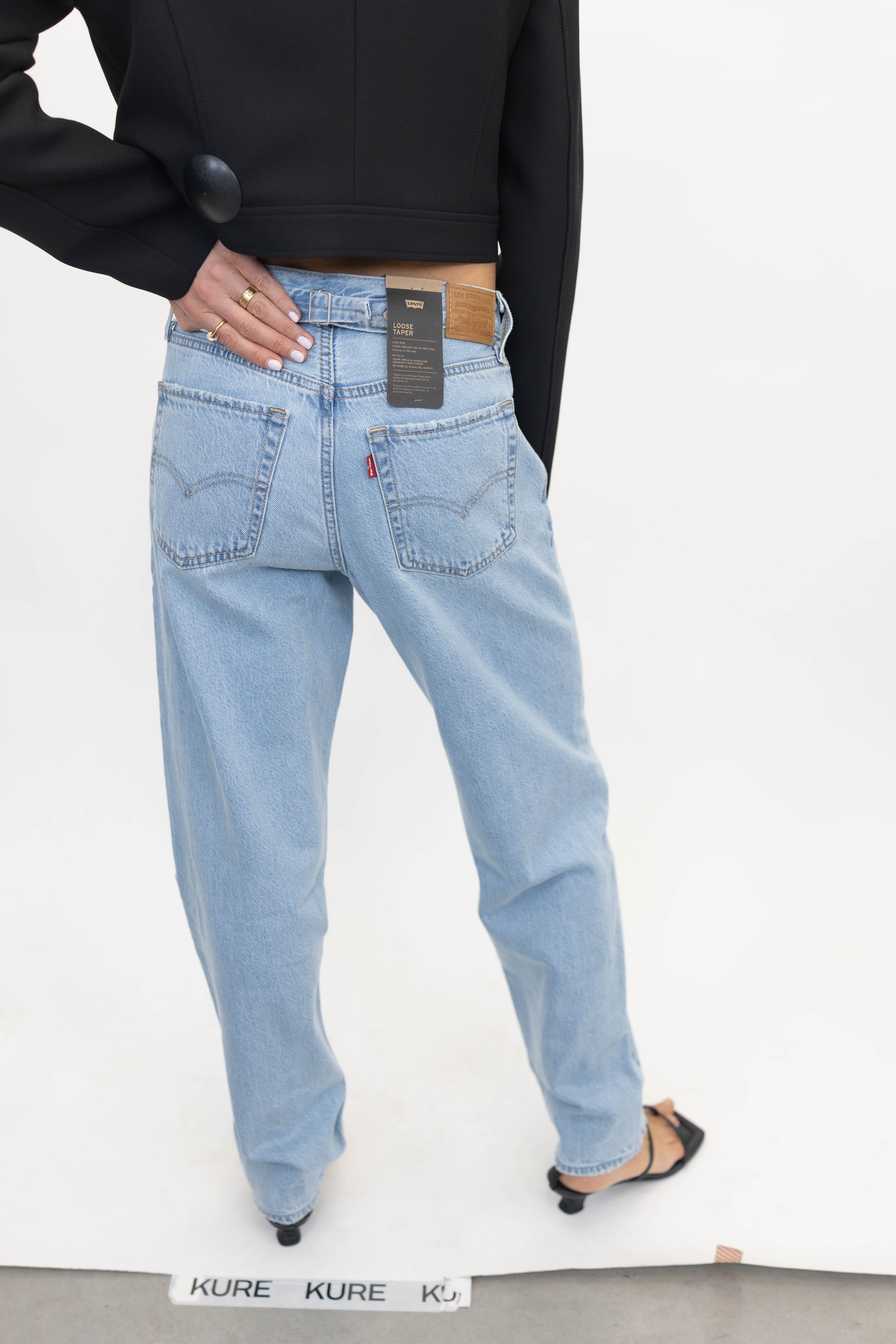 LOOSE TAPER JEANS IN MESSAGE SENT JEANS LEVIS