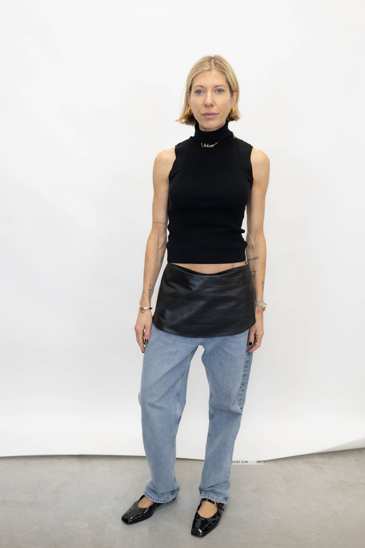 LEATHER BELT IN BLACK BELT STUDIO CUT