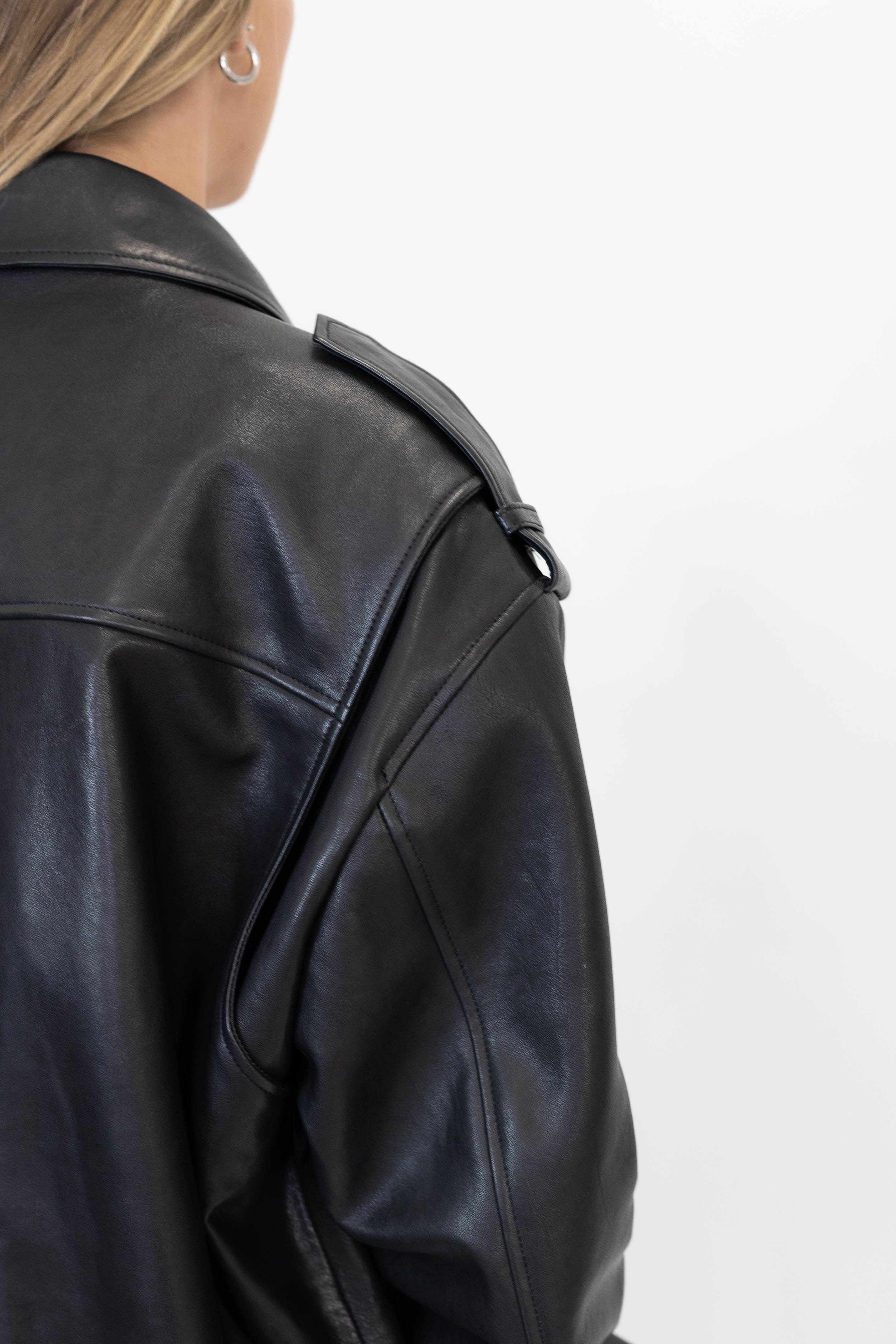 ASTRA VEGETAL BOMBER BLACK BOMBER ARMA