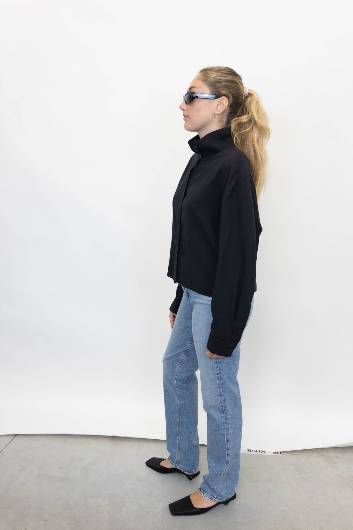 CALIDORASPE SHIRT IN BLACK SHIRT IRO
