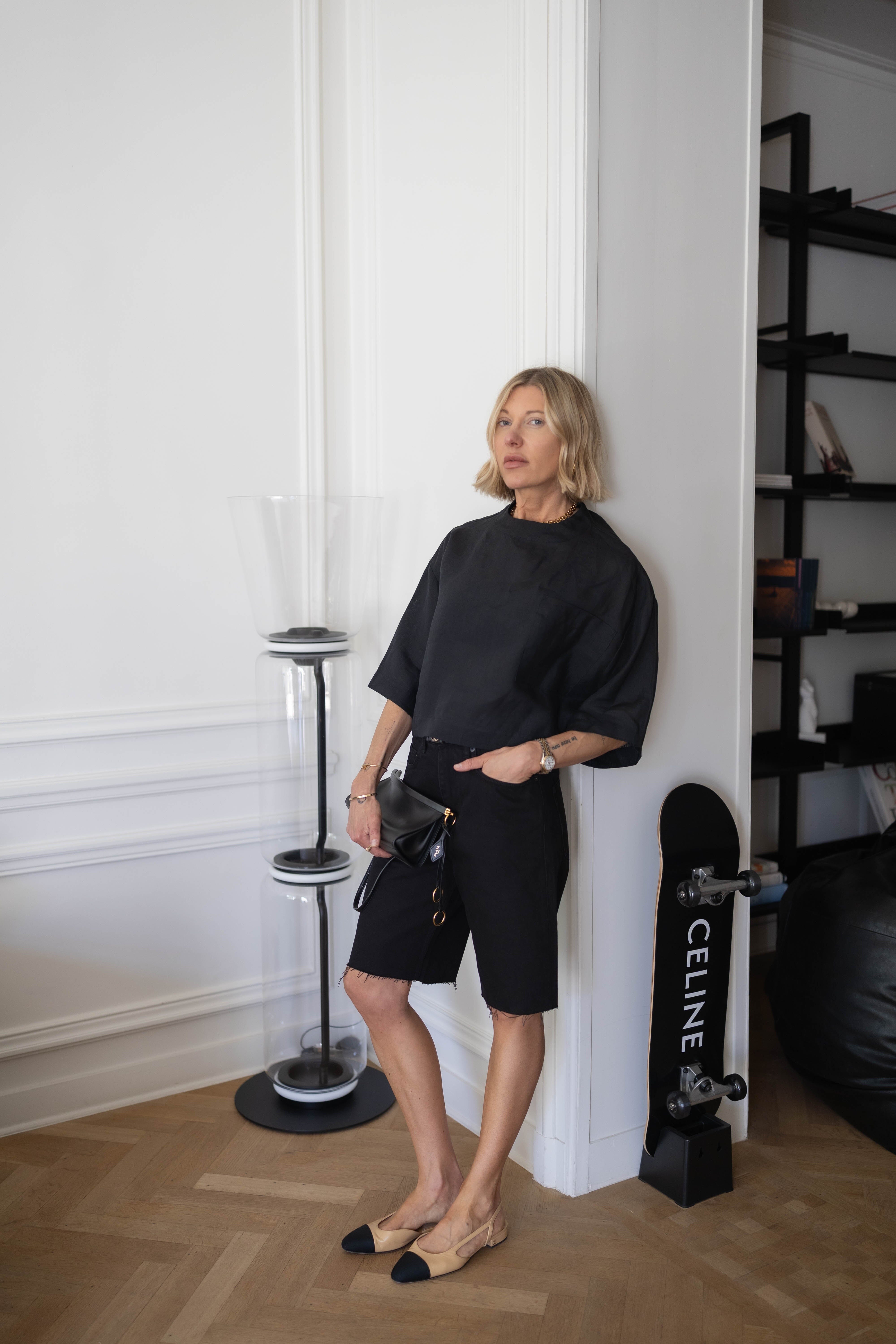 HANNAH BERMUDA JEANS IN BLACK SHORTS KURE