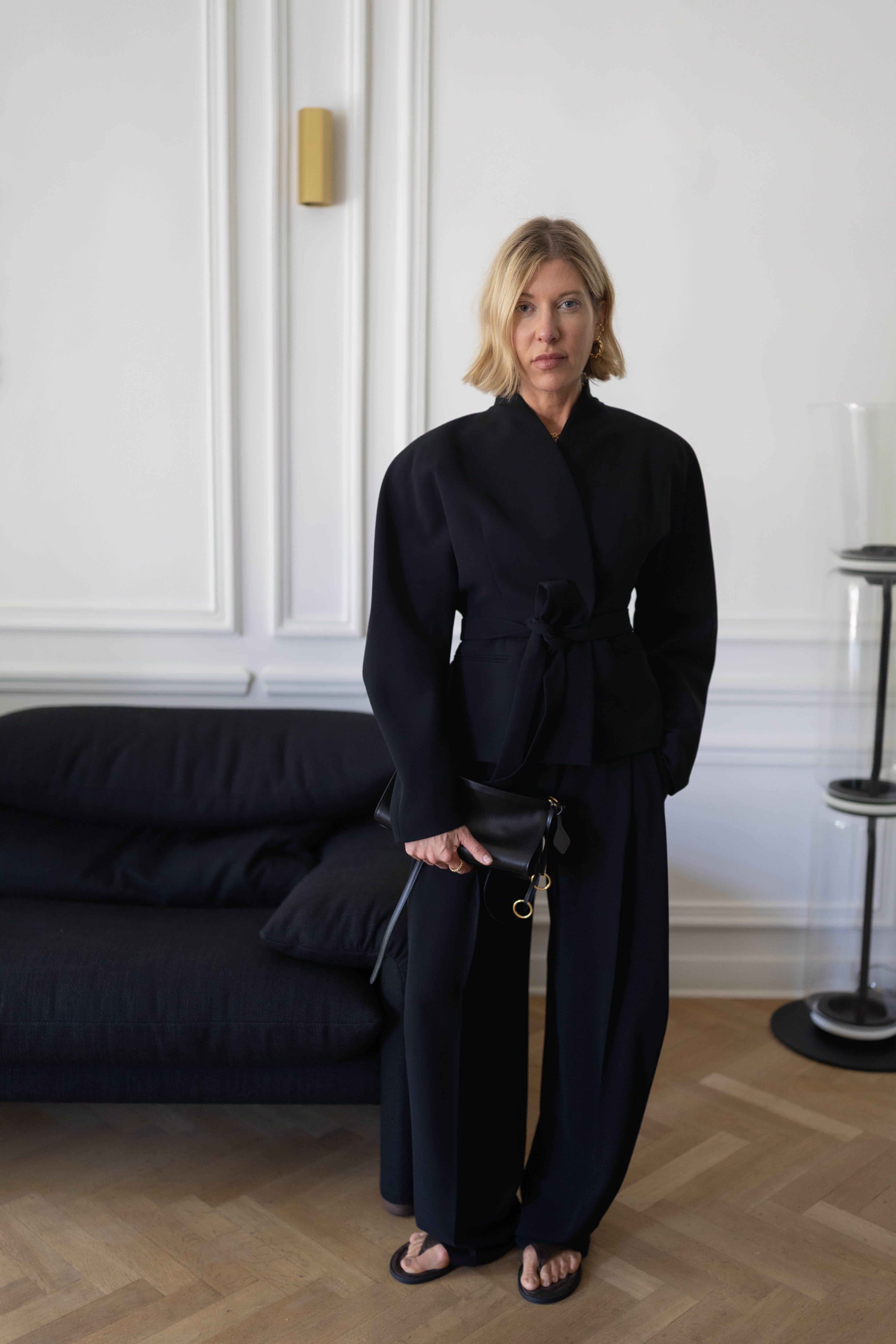 MARGAUX ROUNDED SHOULDER JACKET IN BLACK JACKET THE ANDAMANE