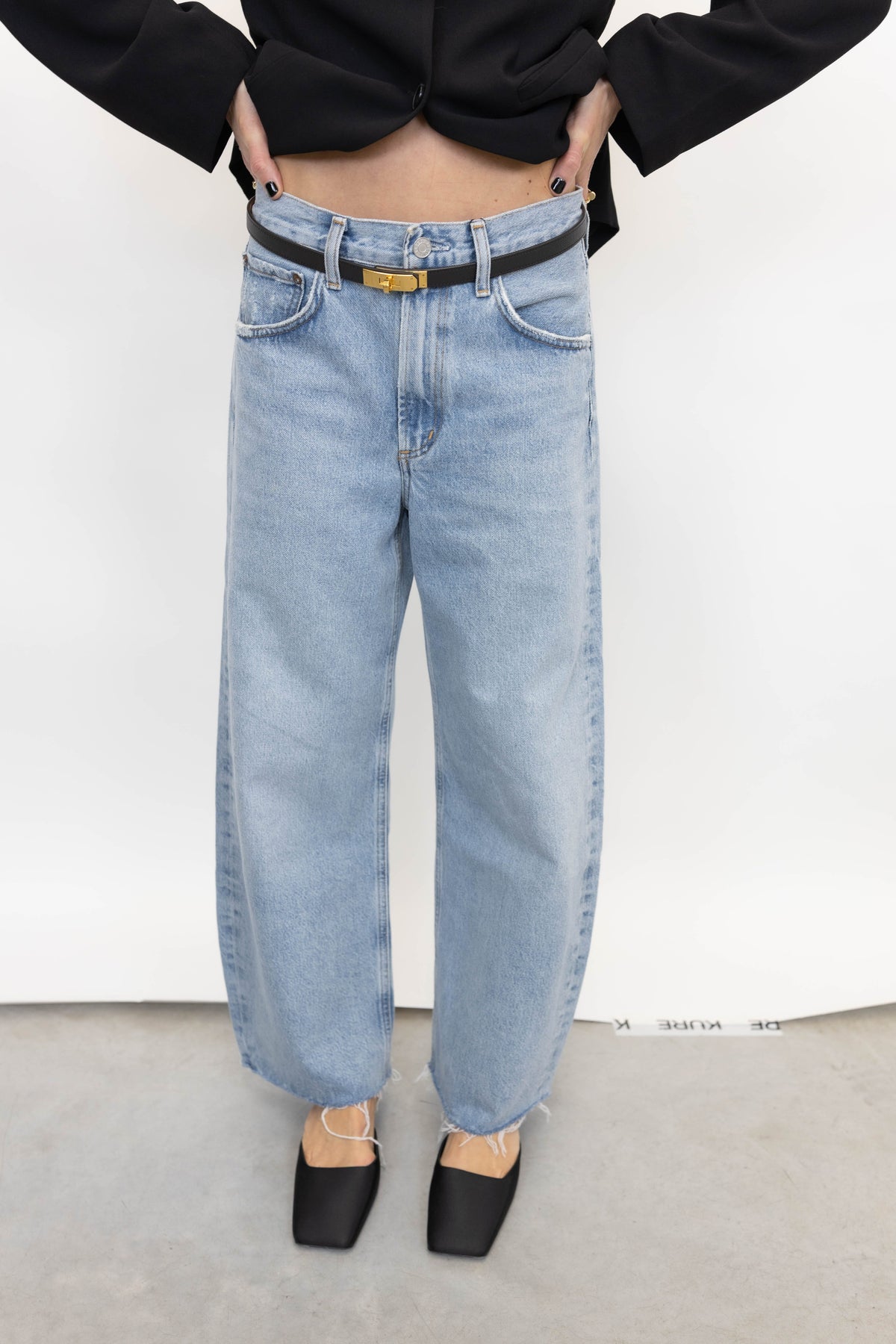 LOW CURVE FRAY IN FORCE JEANS AGOLDE