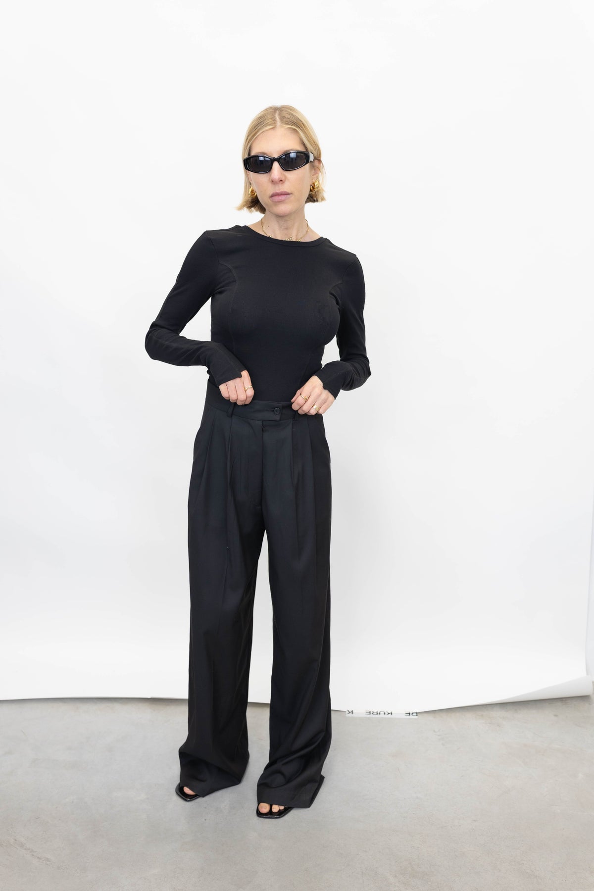 IRINE LS TOP IN BLACK TOP WON HUNDRED