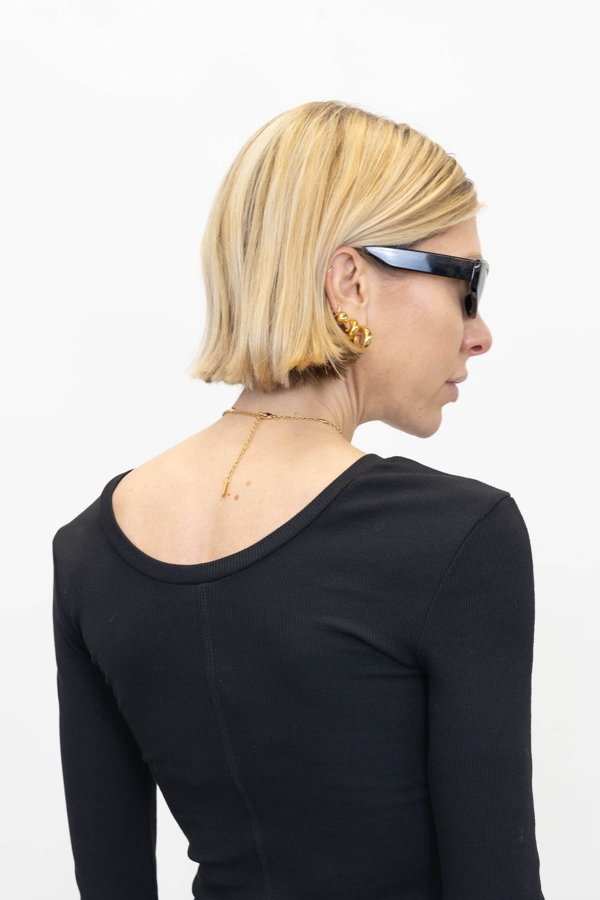 IRINE LS TOP IN BLACK TOP WON HUNDRED