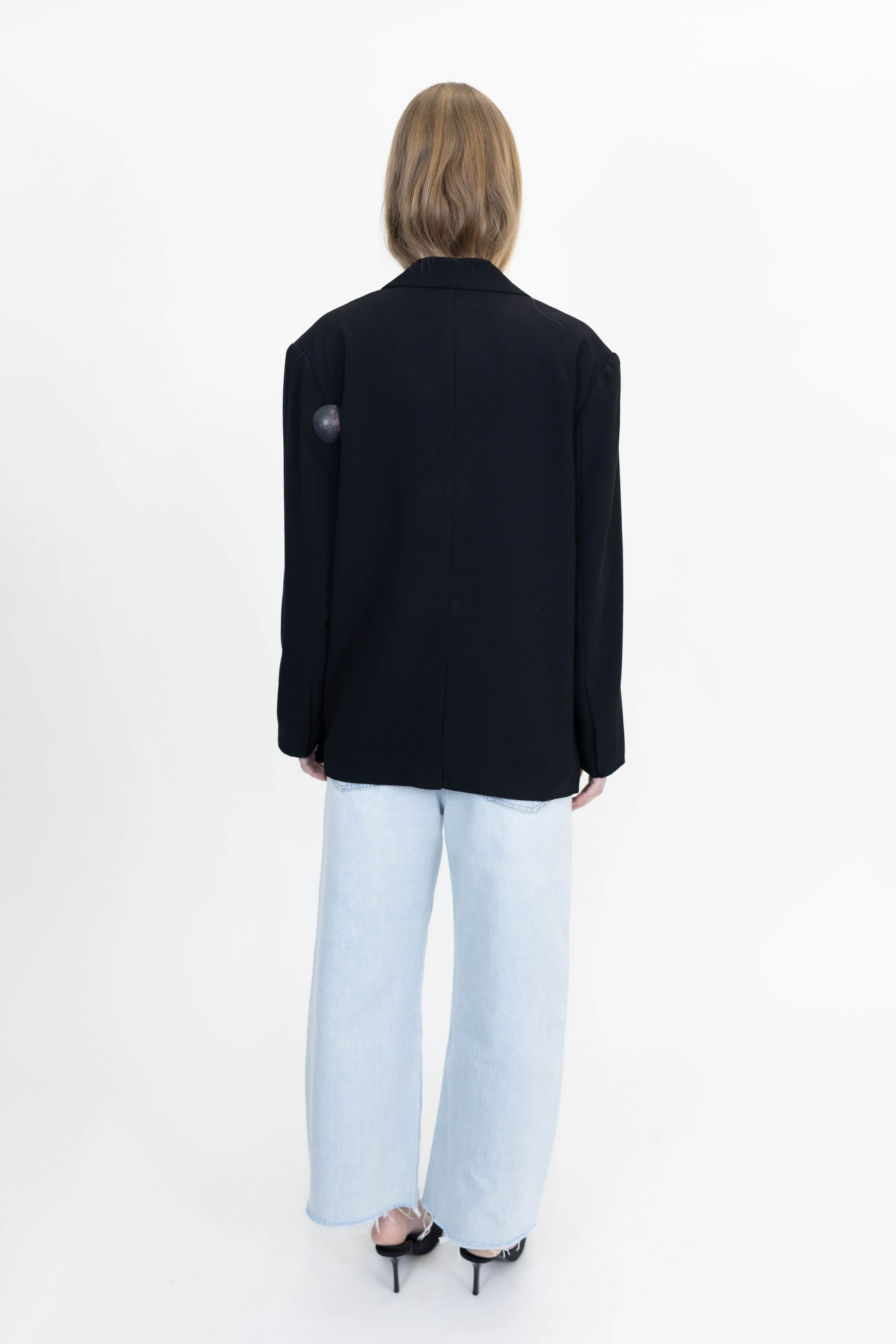 BREENA BLAZER IN BLACK BLAZER STYLEIN