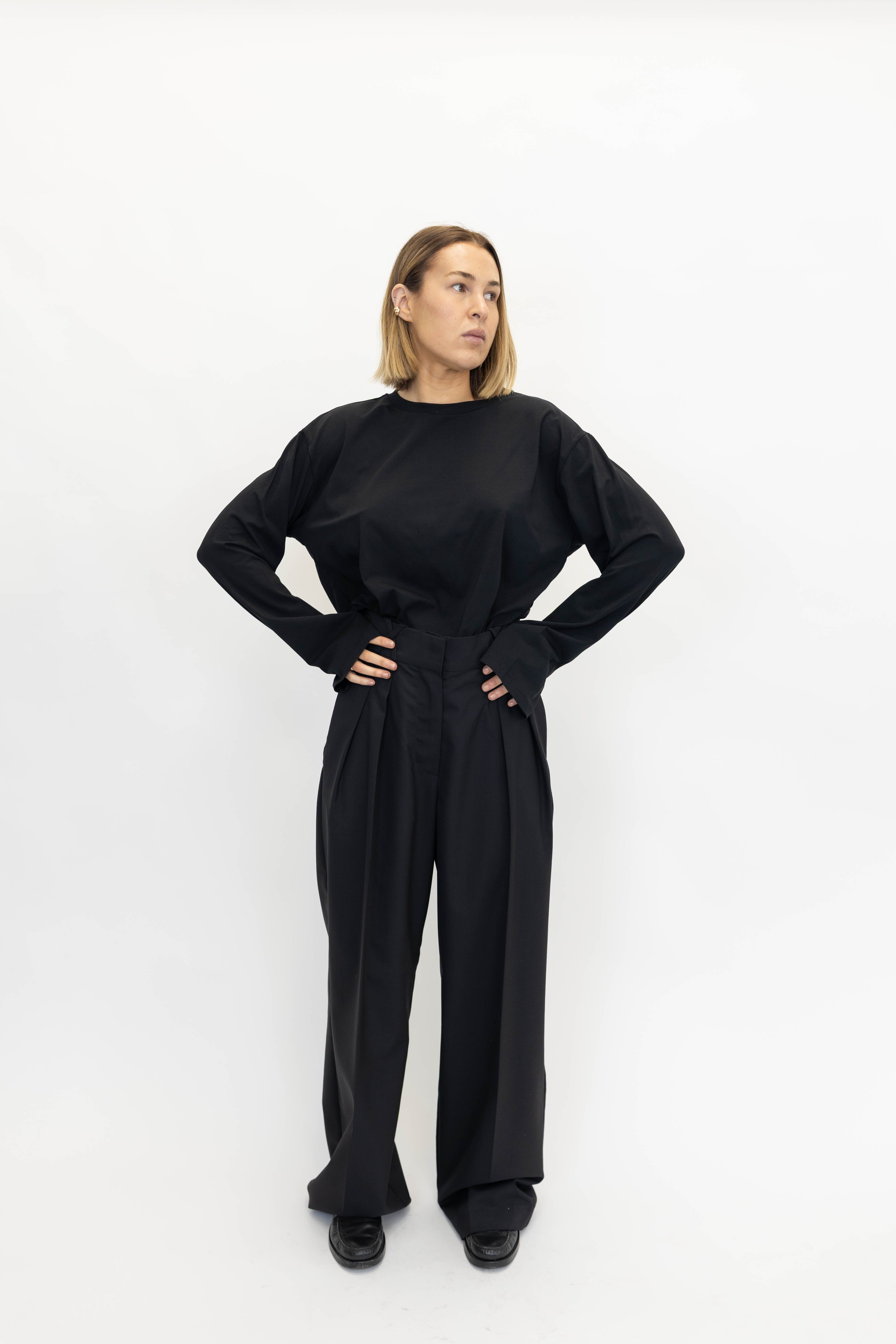 TIMA LS TEE IN BLACK T-SHIRT GESTUZ