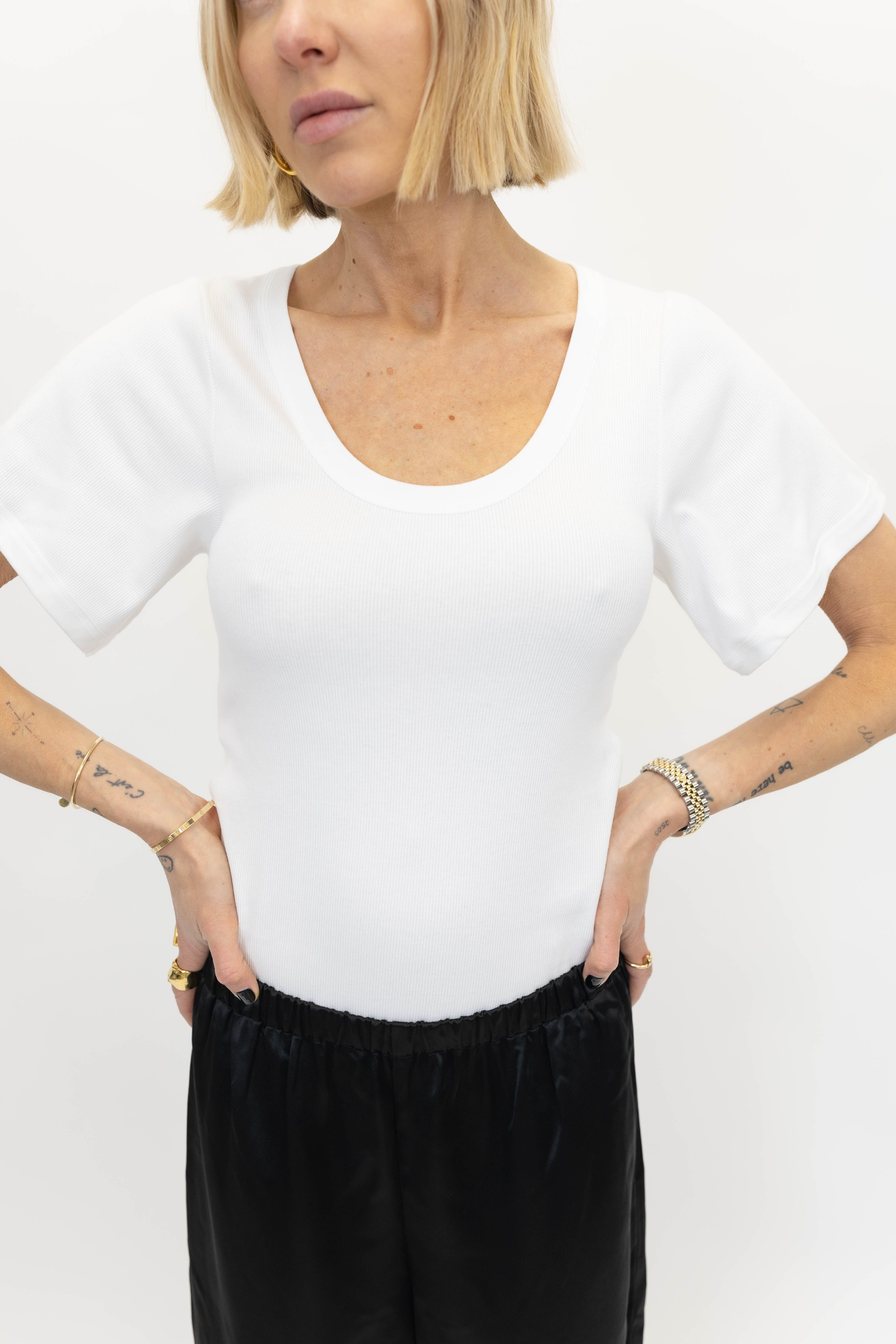 LUNAI T-SHIRT IN WHITE T-SHIRT BY MALENE BIRGER