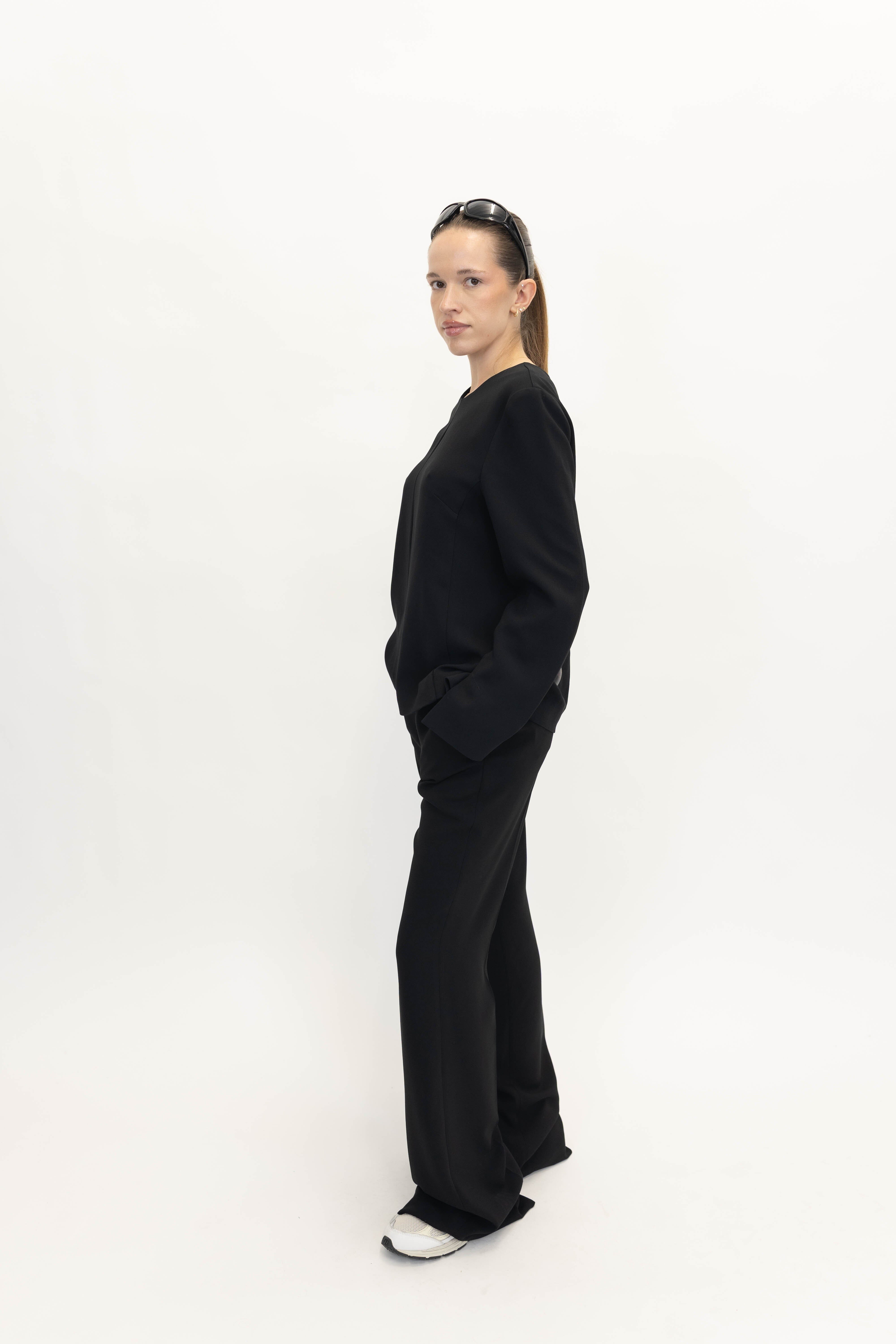 THE GARMENT CREPE SLIT BLOUSE IN BLACK BLOUSE THE GARMENT