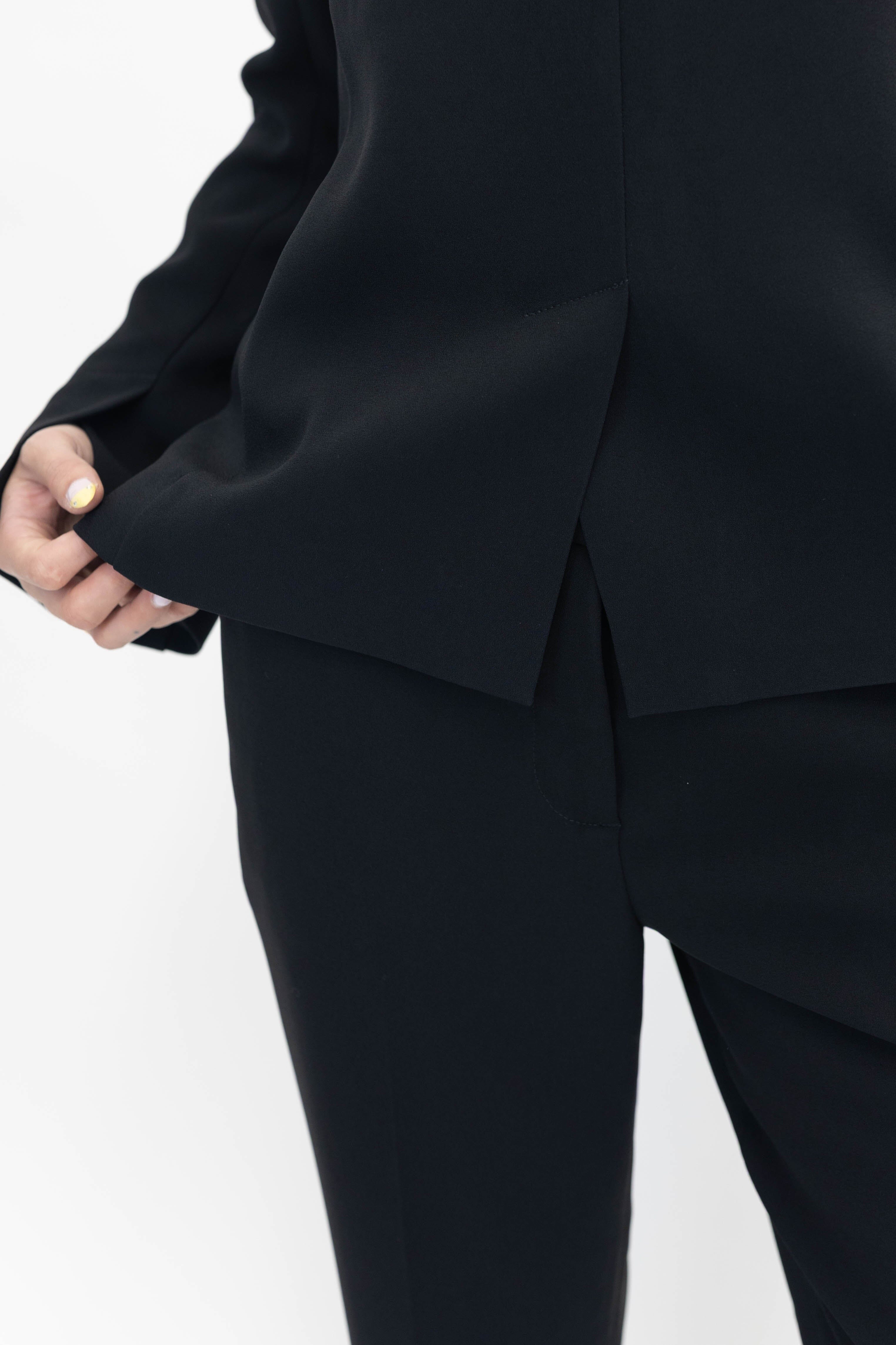 THE GARMENT CREPE SLIT BLOUSE IN BLACK BLOUSE THE GARMENT