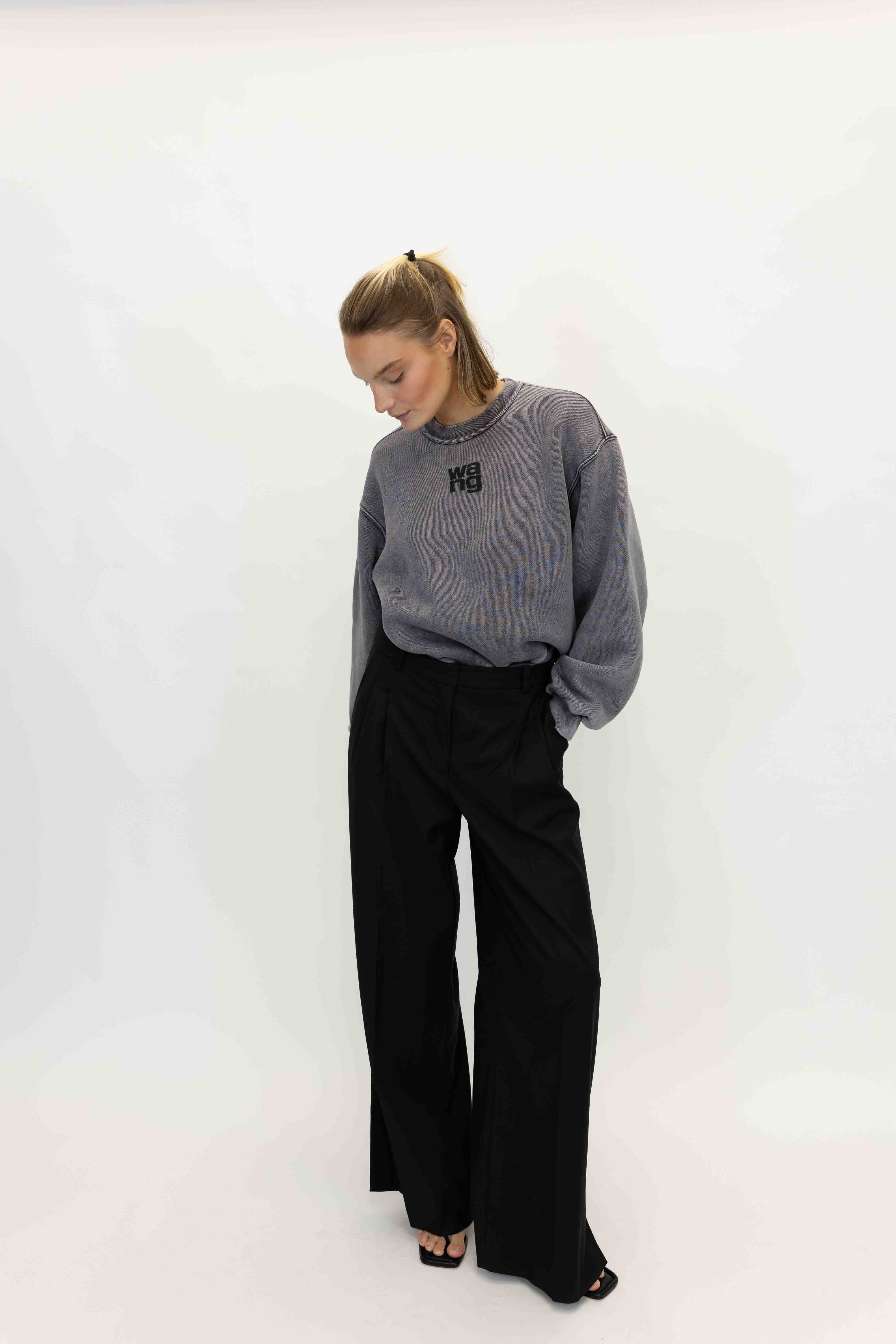 ESSENTIAL TERRY CREW SWEATSHIRT W/ PUFFPAINT LOGO IN WASHED GRANITE SWEATSHIRT ALEXANDER WANG