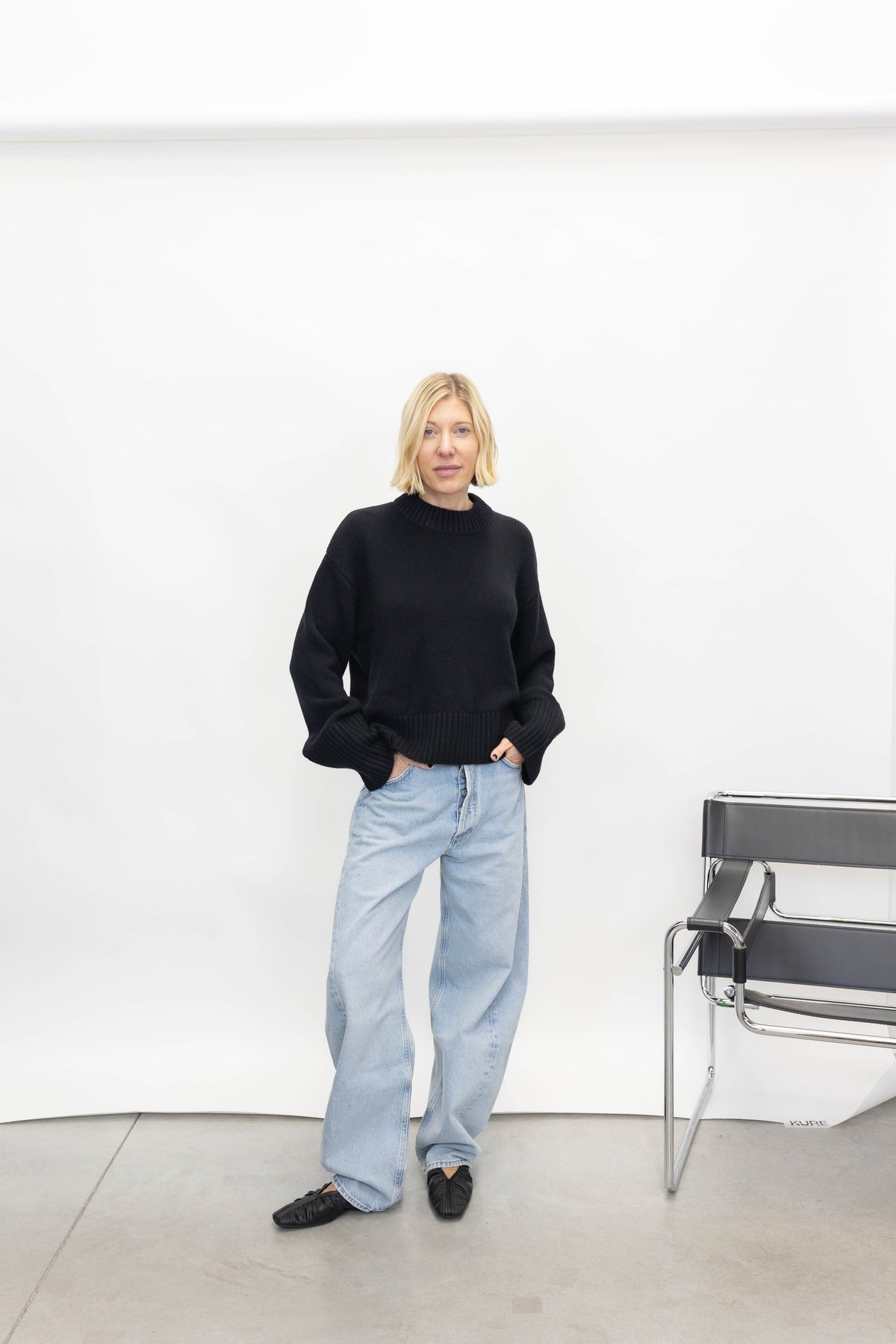 SONY SWEATER IN BLACK SWEATER LISA YANG