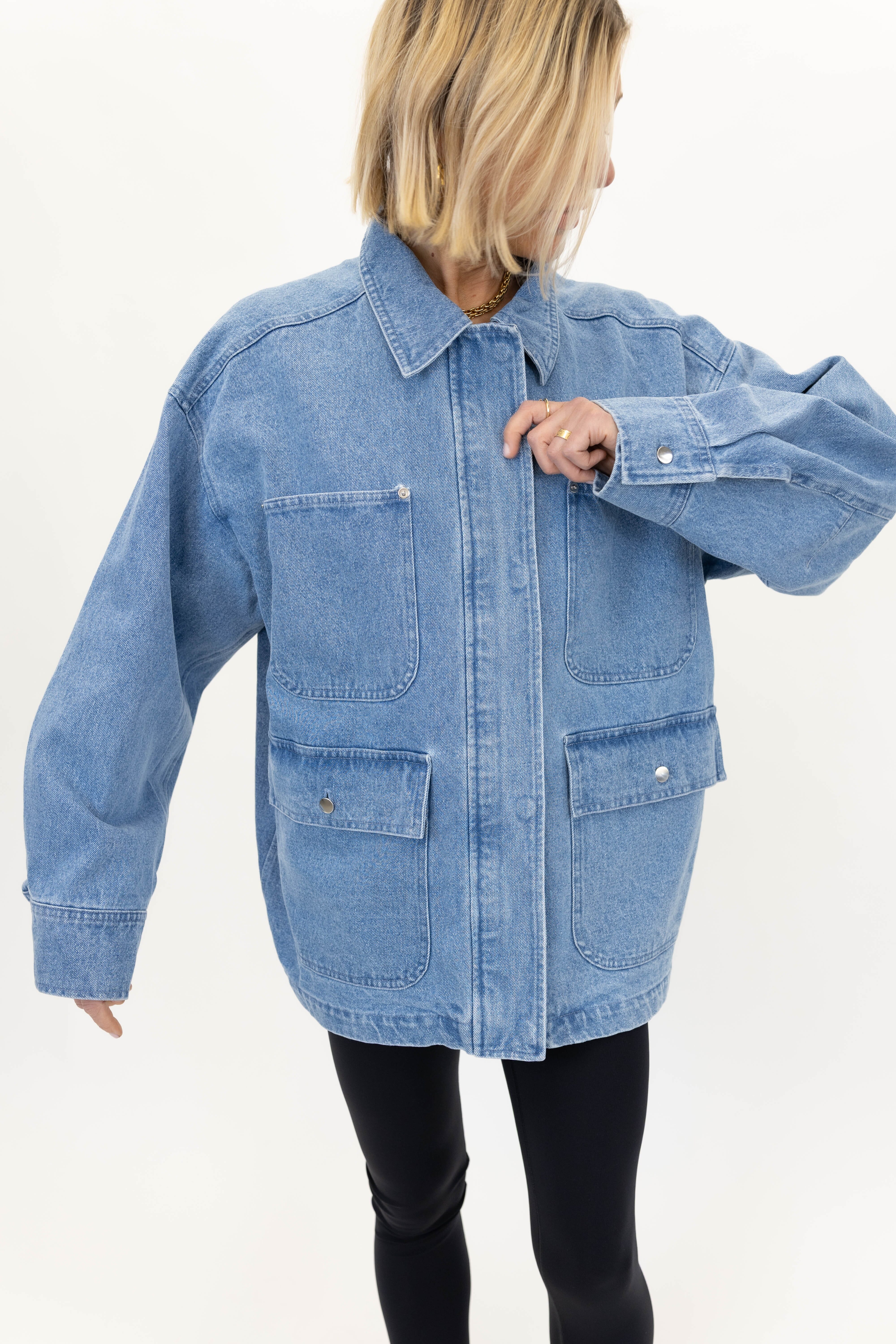 MERCER DENIM JACKET IN BLUE VINTAGE JACKET ONE&OTHER