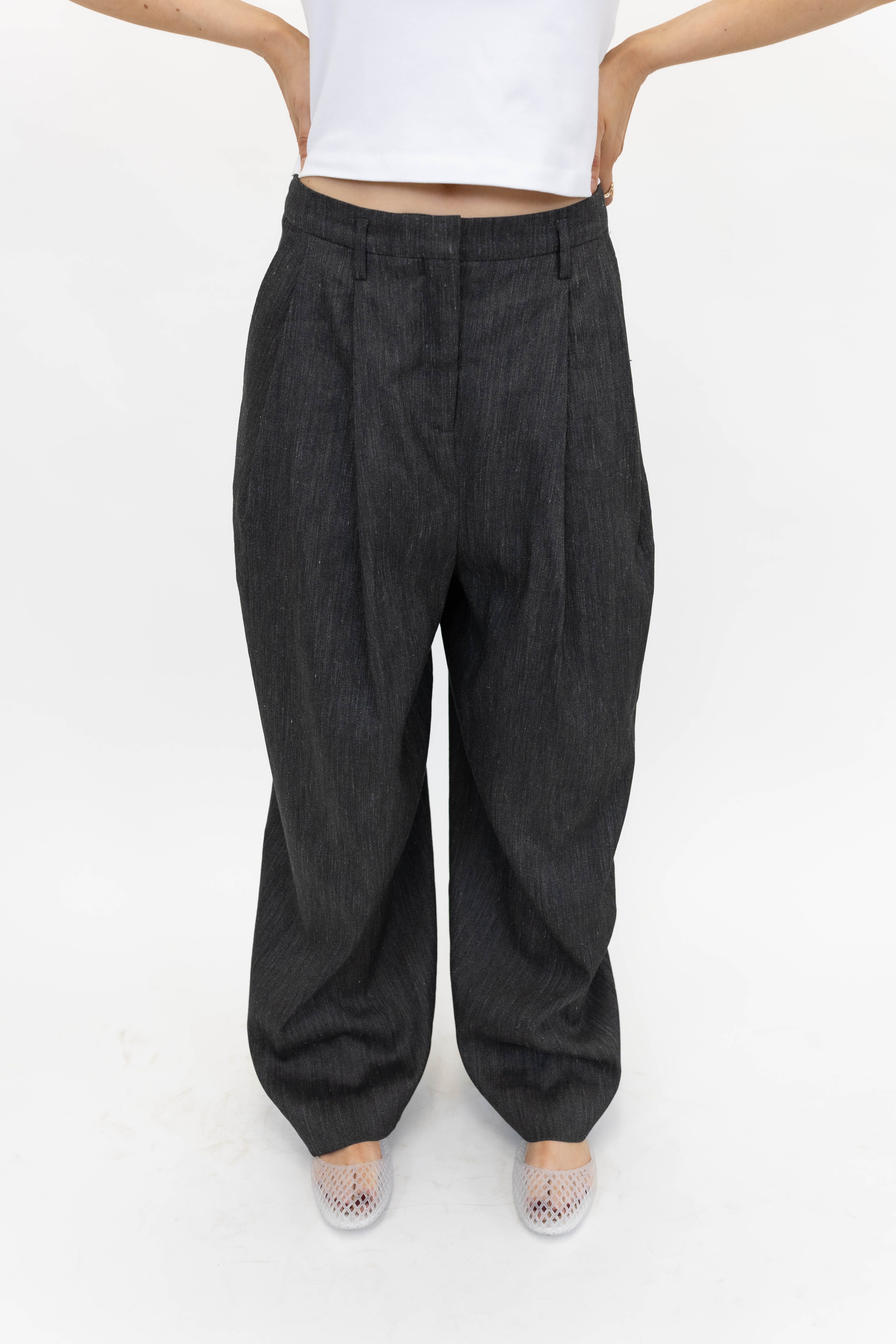 BOWIE MIDT WAIST PANTS IN DARK GREY PANTS HERSKIND