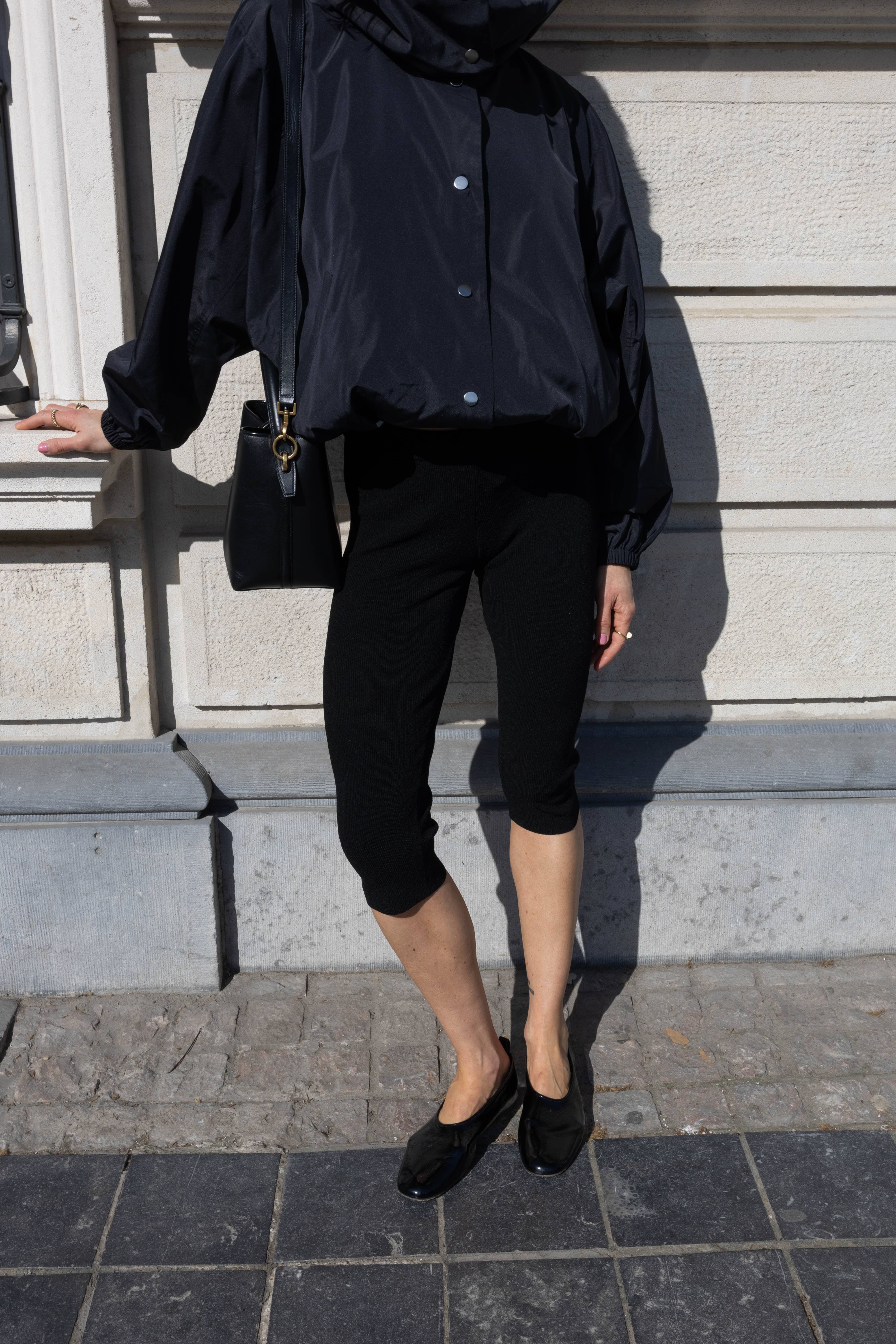 MADISON CAPRI IN BLACK CAPRI THE GARMENT