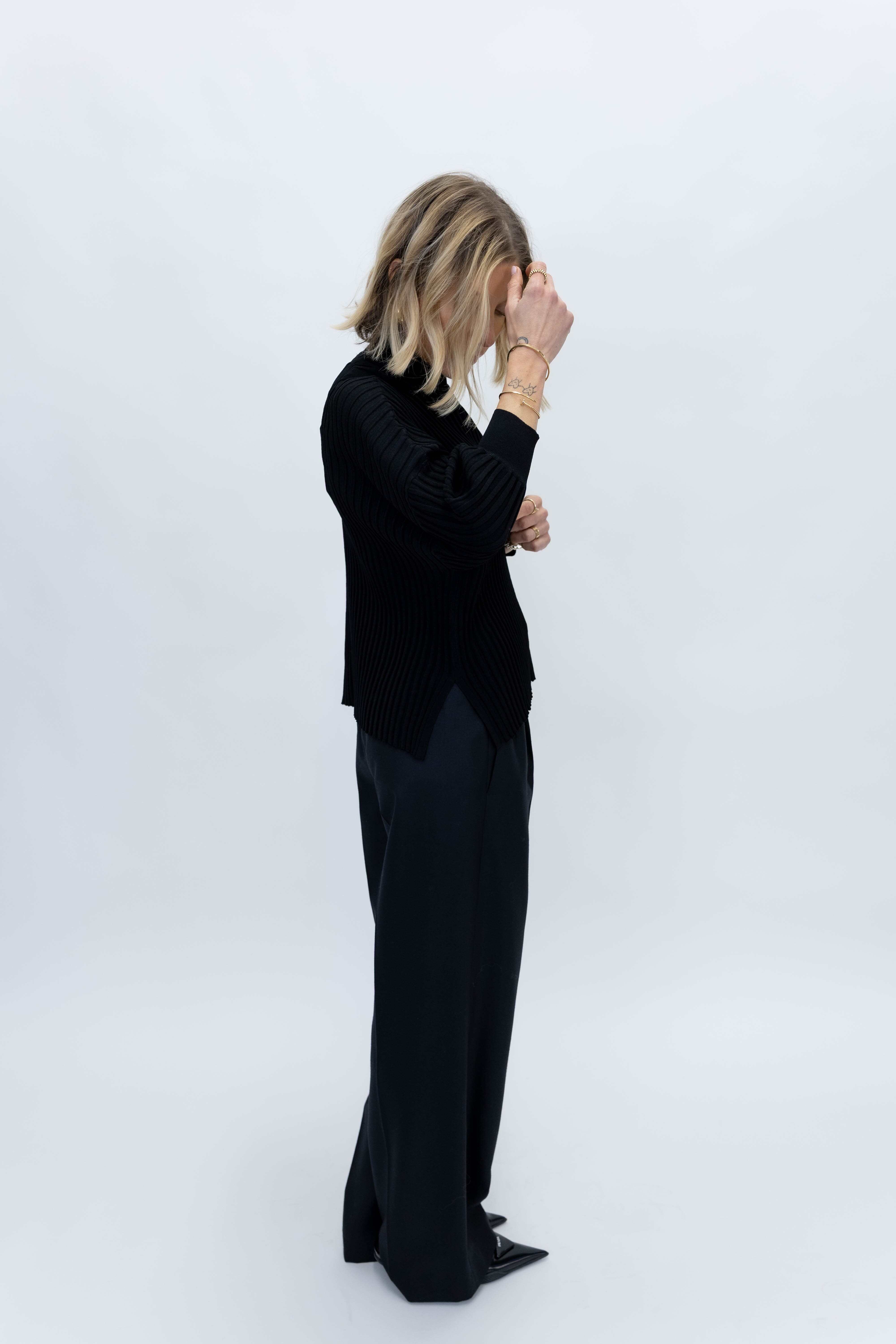 VIKTOR LOOSE FIT TAILORED PANTS PANTS ONE & OTHER