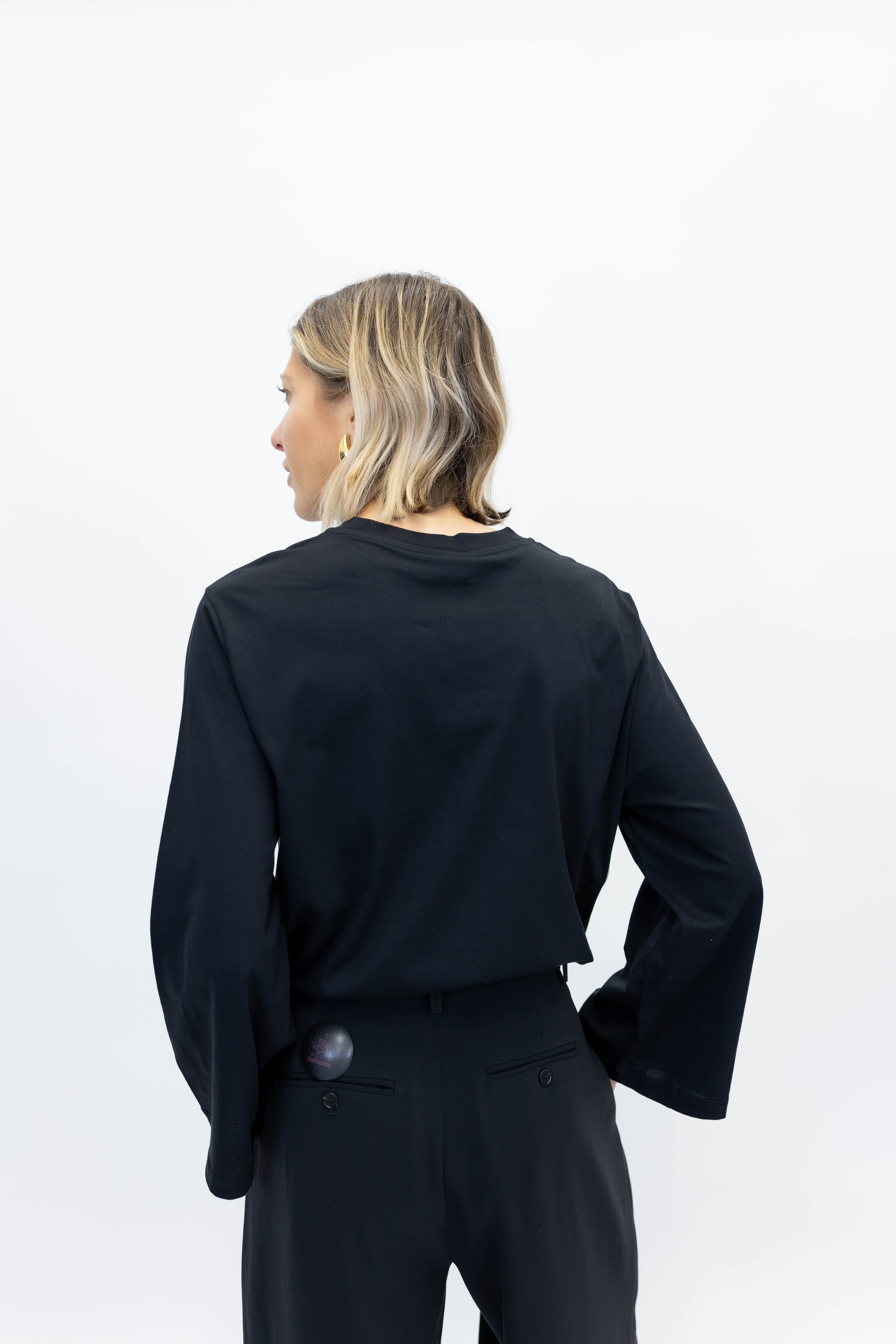 FAYEH LONG SLEEVES IN BLACK T-SHIRT BY MALENE BIRGER