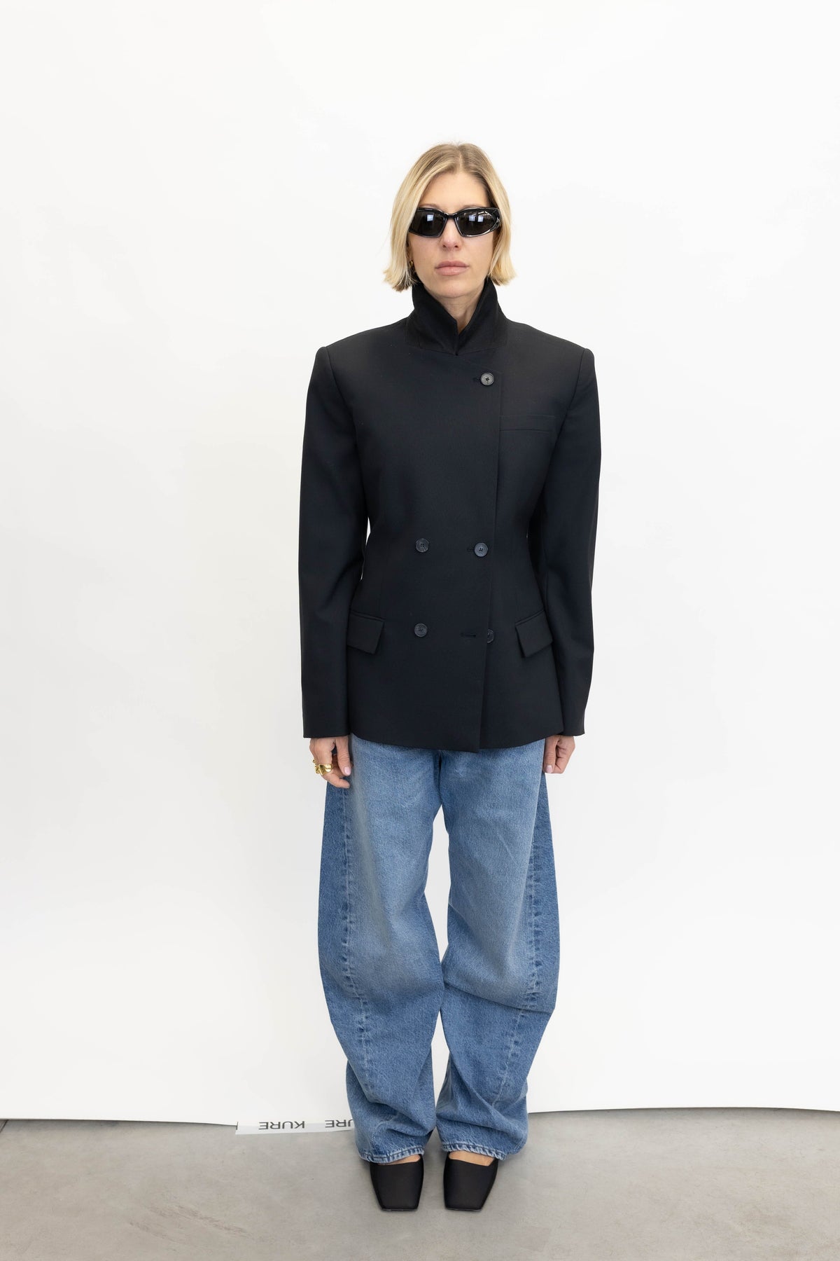 BLUFF JACKET IN BLACK JACKET IRO