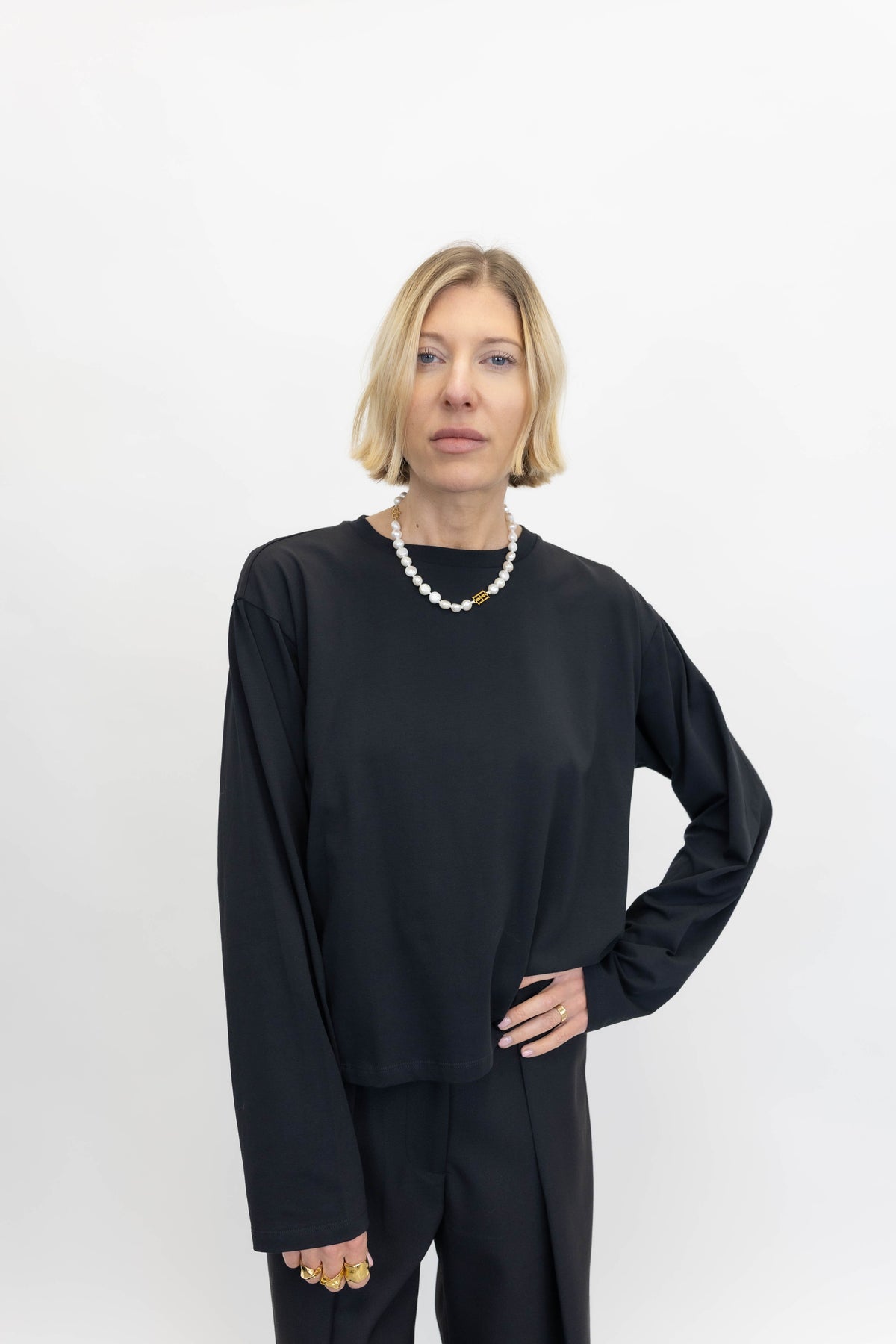TIMA LS TEE IN BLACK T-SHIRT GESTUZ