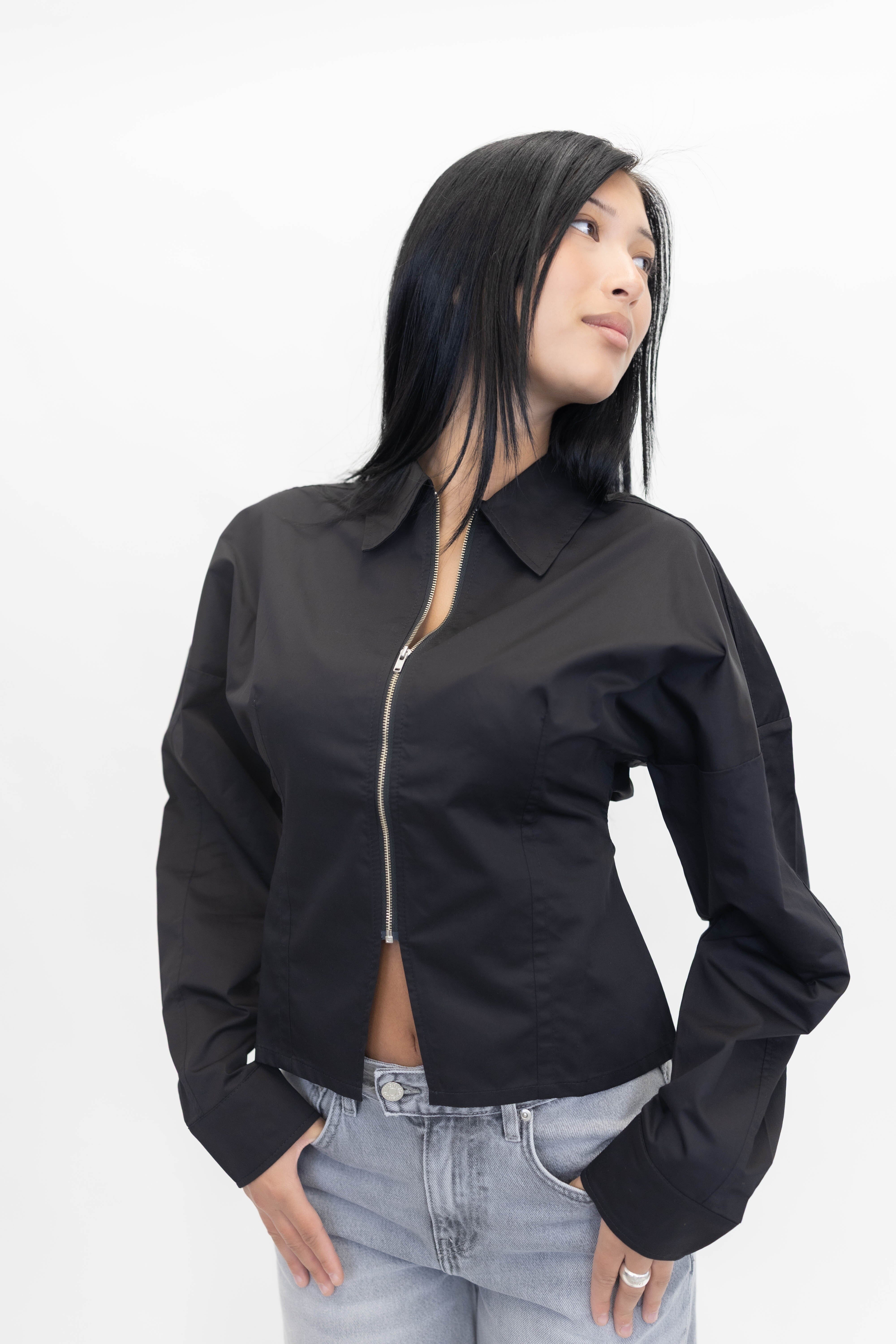 GIA SHIRT IN BLACK SHIRT WON HUNDRED