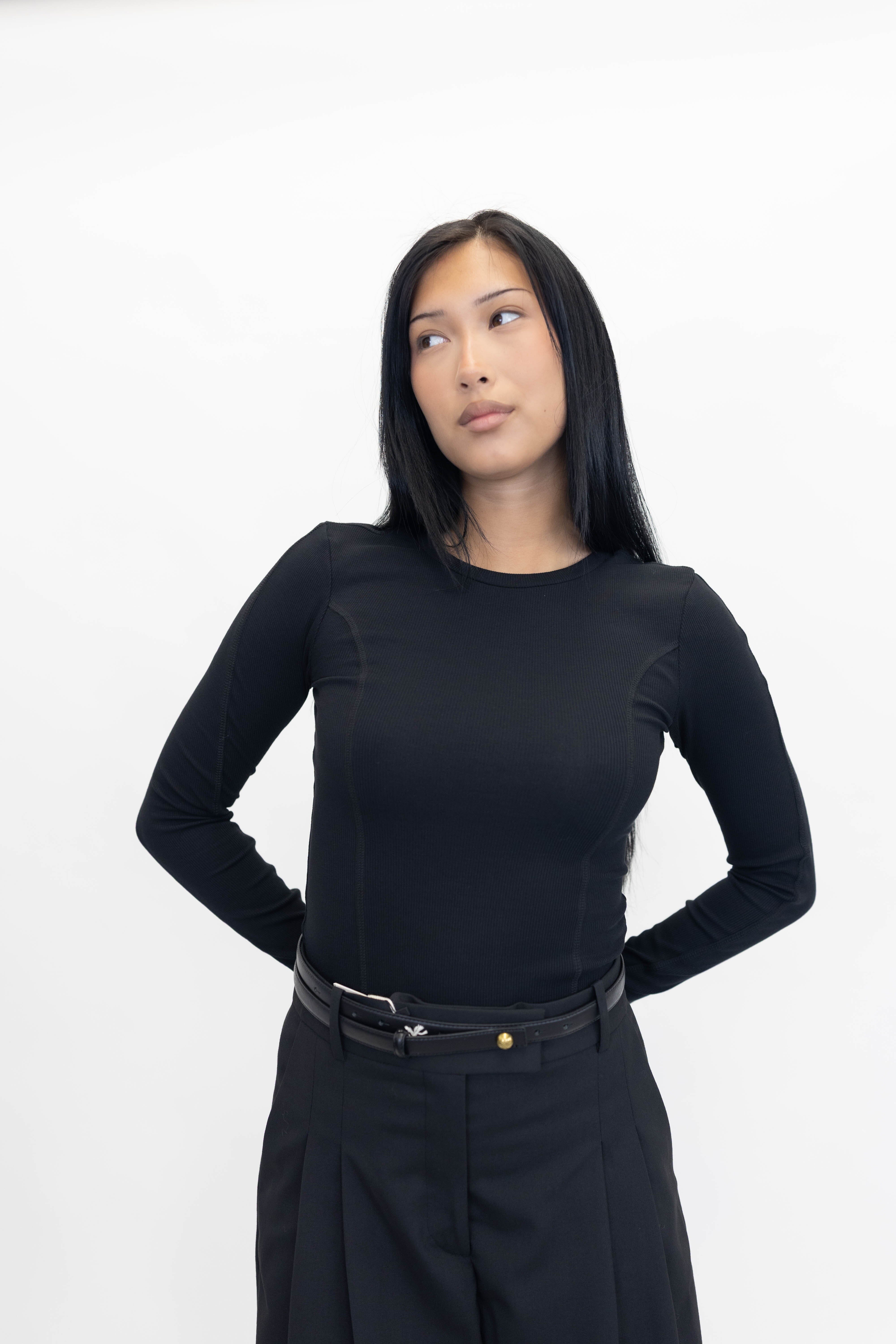 IRINE LS TOP IN BLACK TOP WON HUNDRED