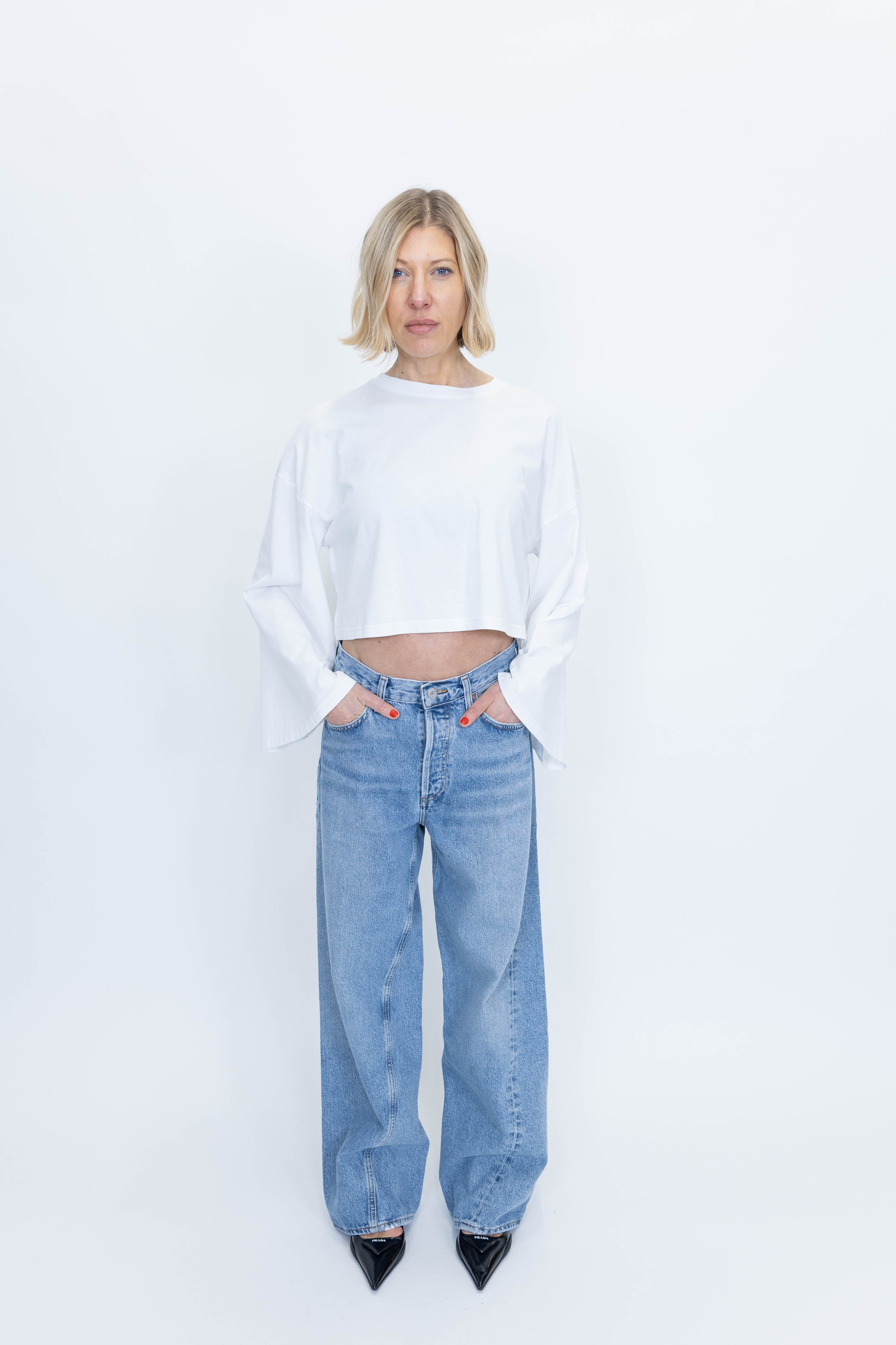 VIC LONGSLEEVE TEE IN WHITE TEE KURE