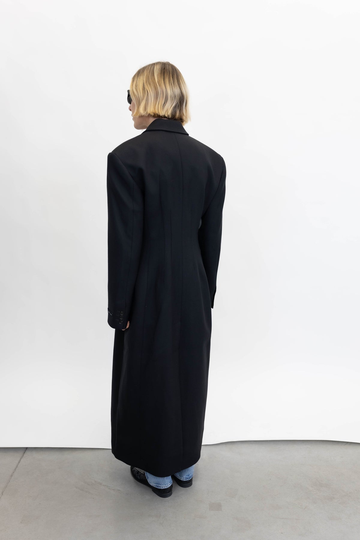 ULTRA DE LUXE FITTED COAT IN BLACK COAT HERSKIND