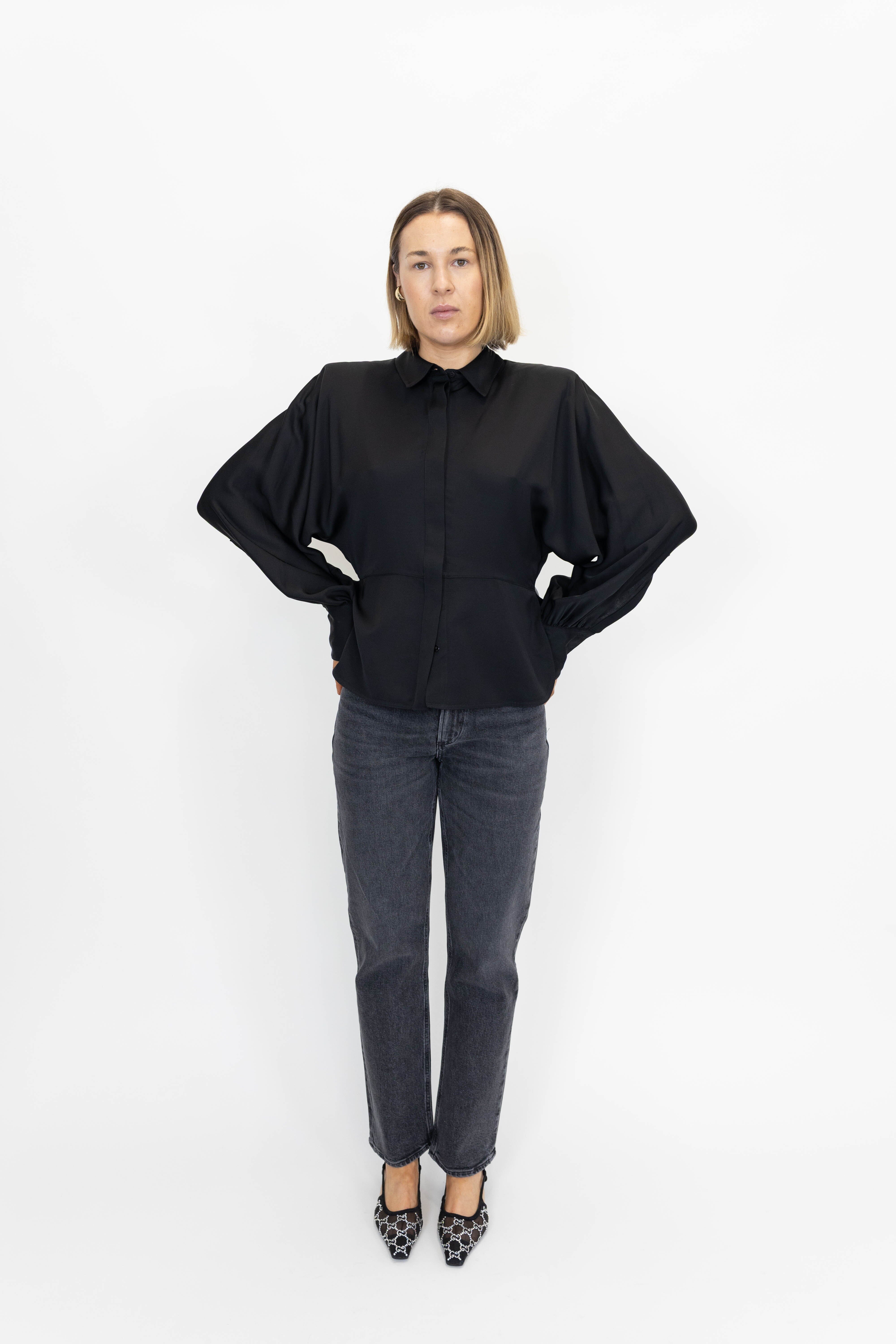 UDONIA SHIRT IN BLACK SHIRT IRO