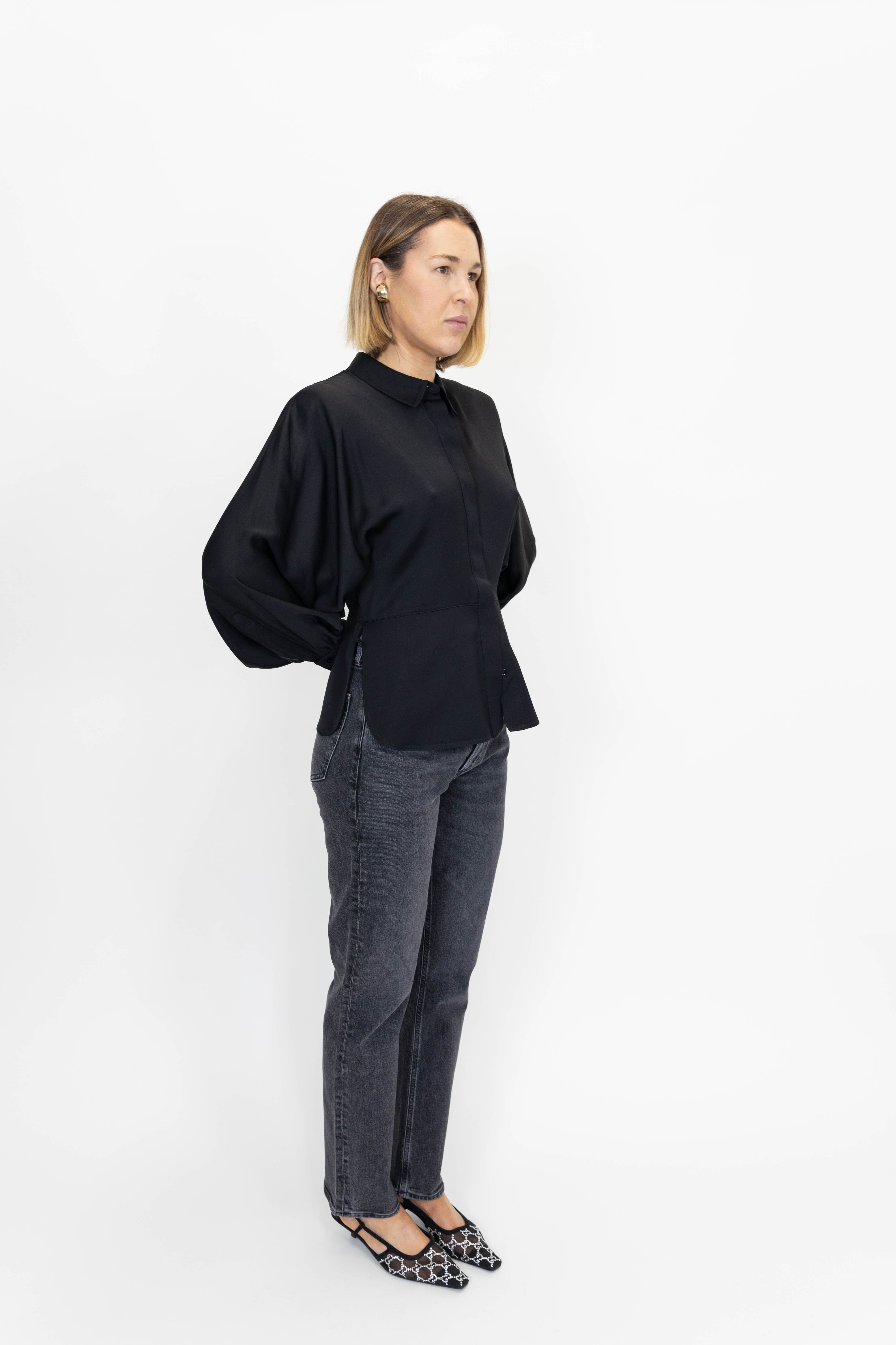 UDONIA SHIRT IN BLACK SHIRT IRO